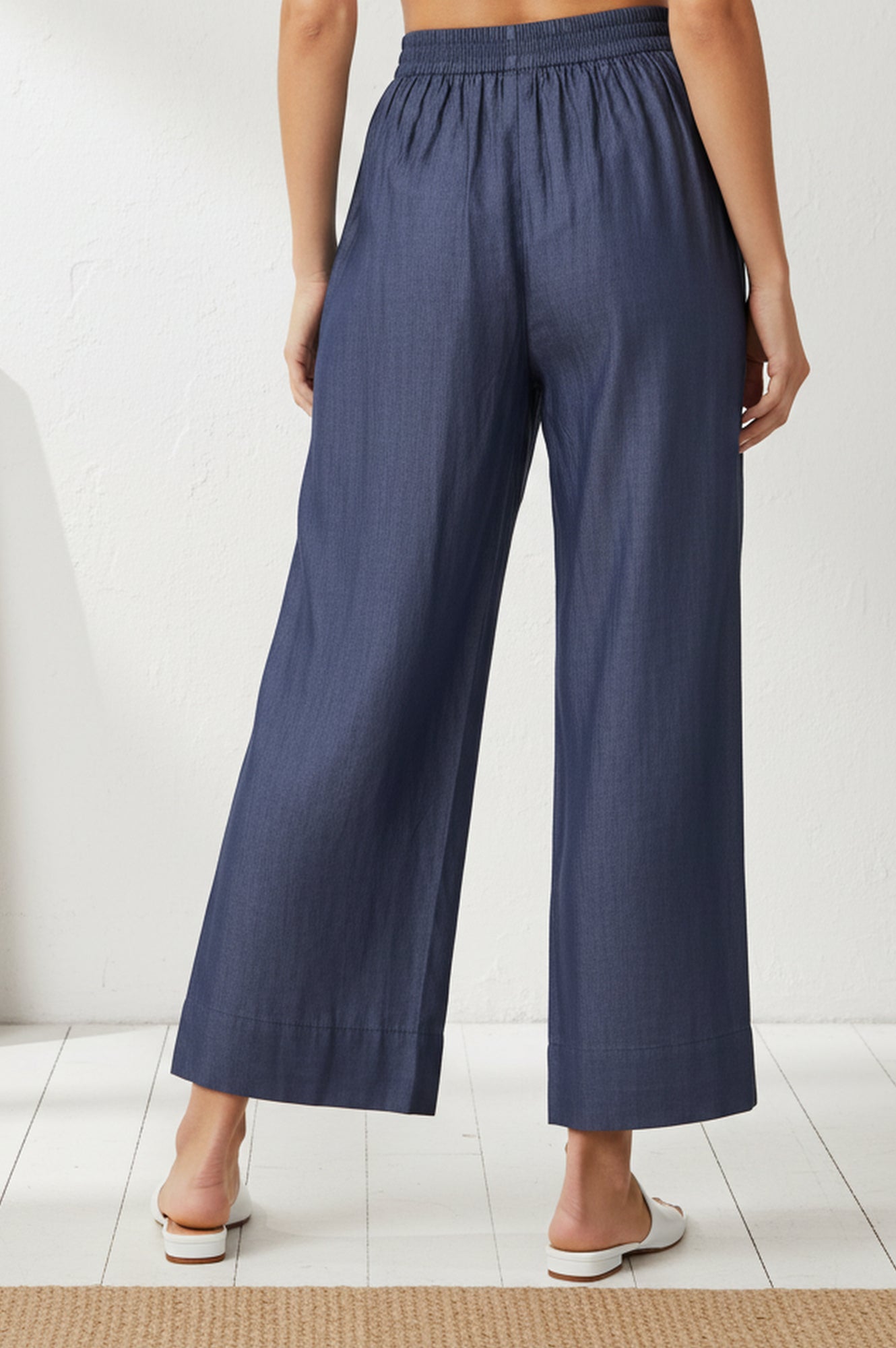 Blue Solid Tencel Relaxed Fit Ankle Length High Rise Pants