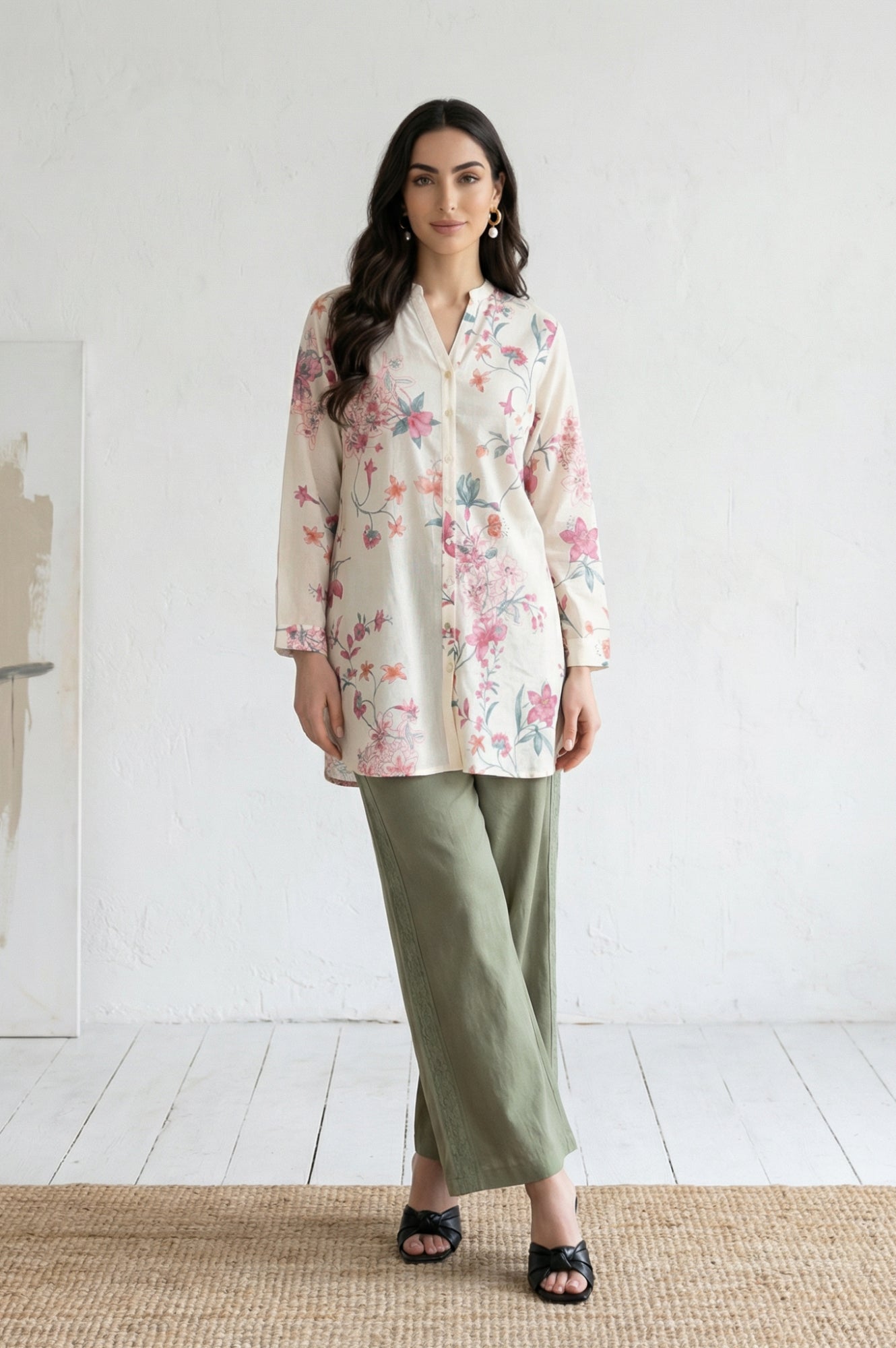Olive Solid Lace Cotton Blend Relaxed Fit Ankle Length Pants