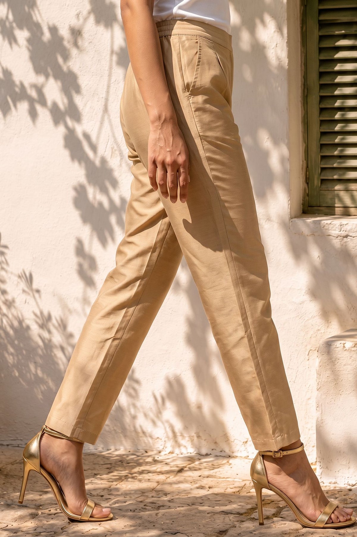 Gold Solid Straight Fit Ankle Length Straight Pant