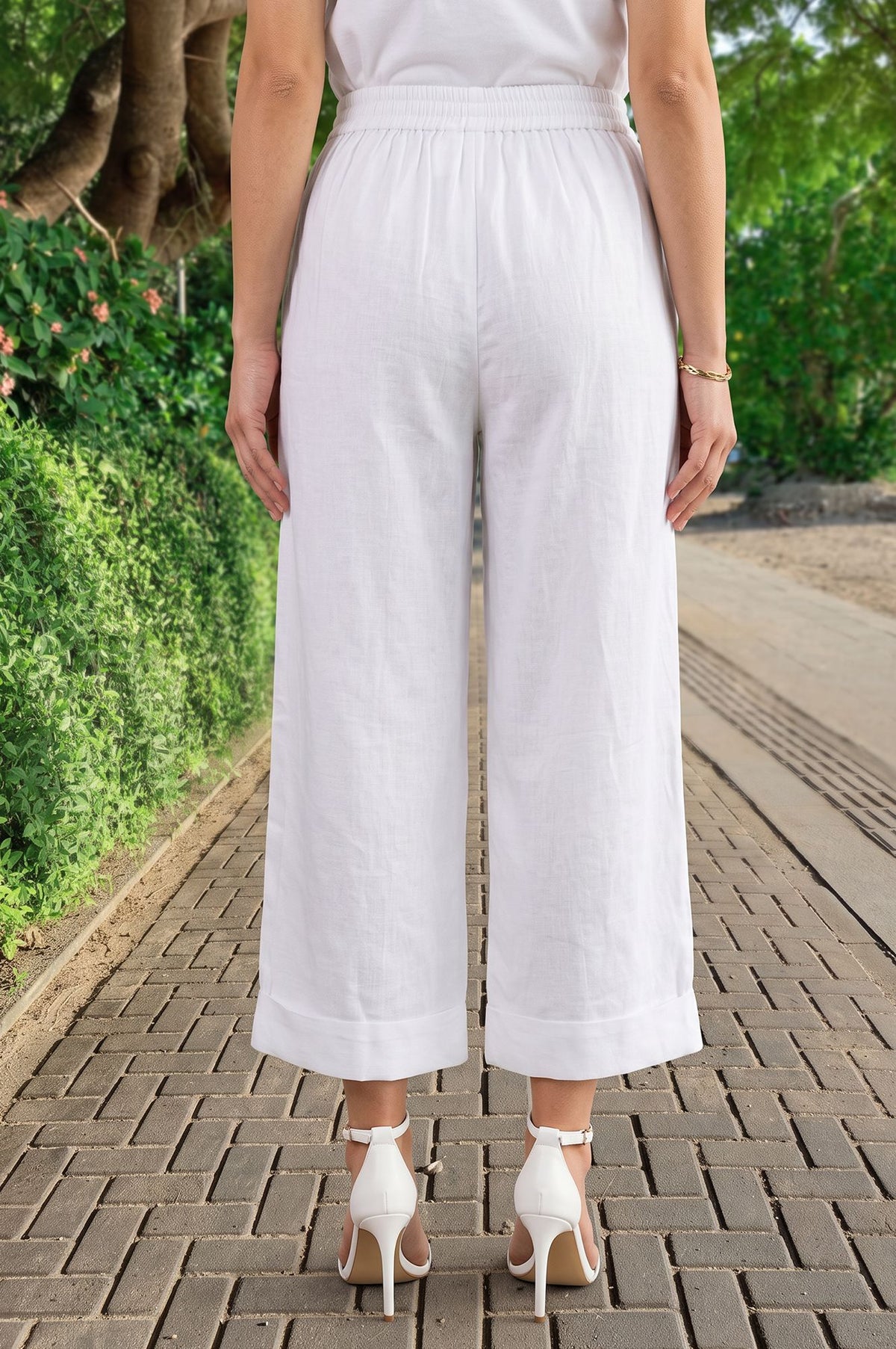 White Solid Wide Leg Flared Pants
