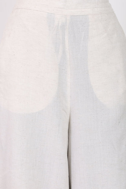 Off-White Solid Wide Leg Cropped Flared Pants