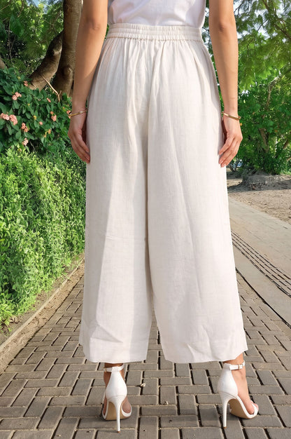 Off-White Solid Wide Leg Cropped Flared Pants