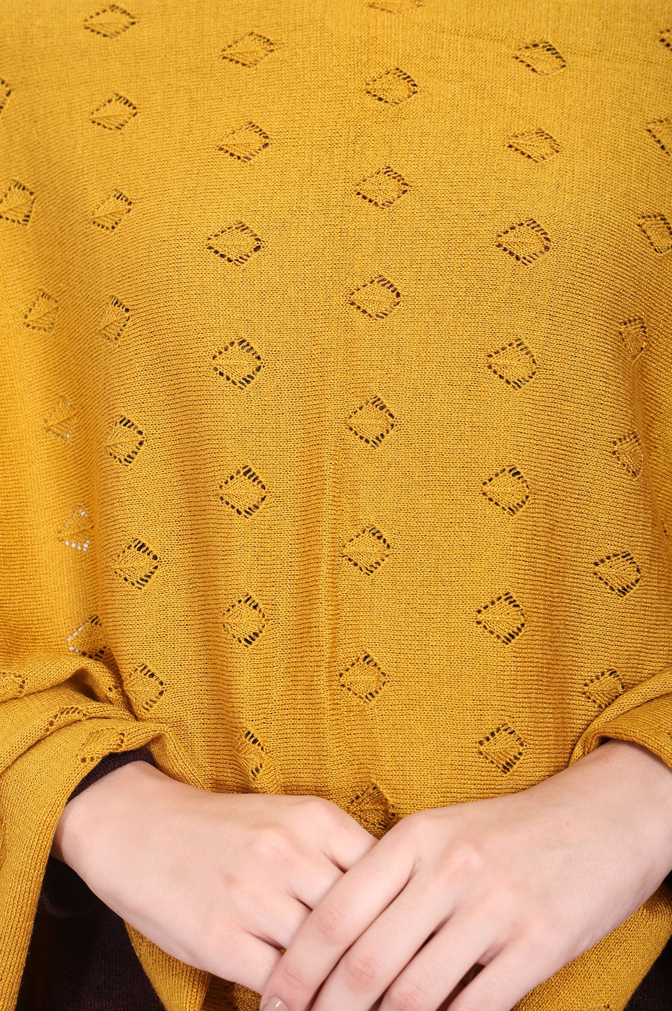 Yellow Textured Geometric Acrylic Stole