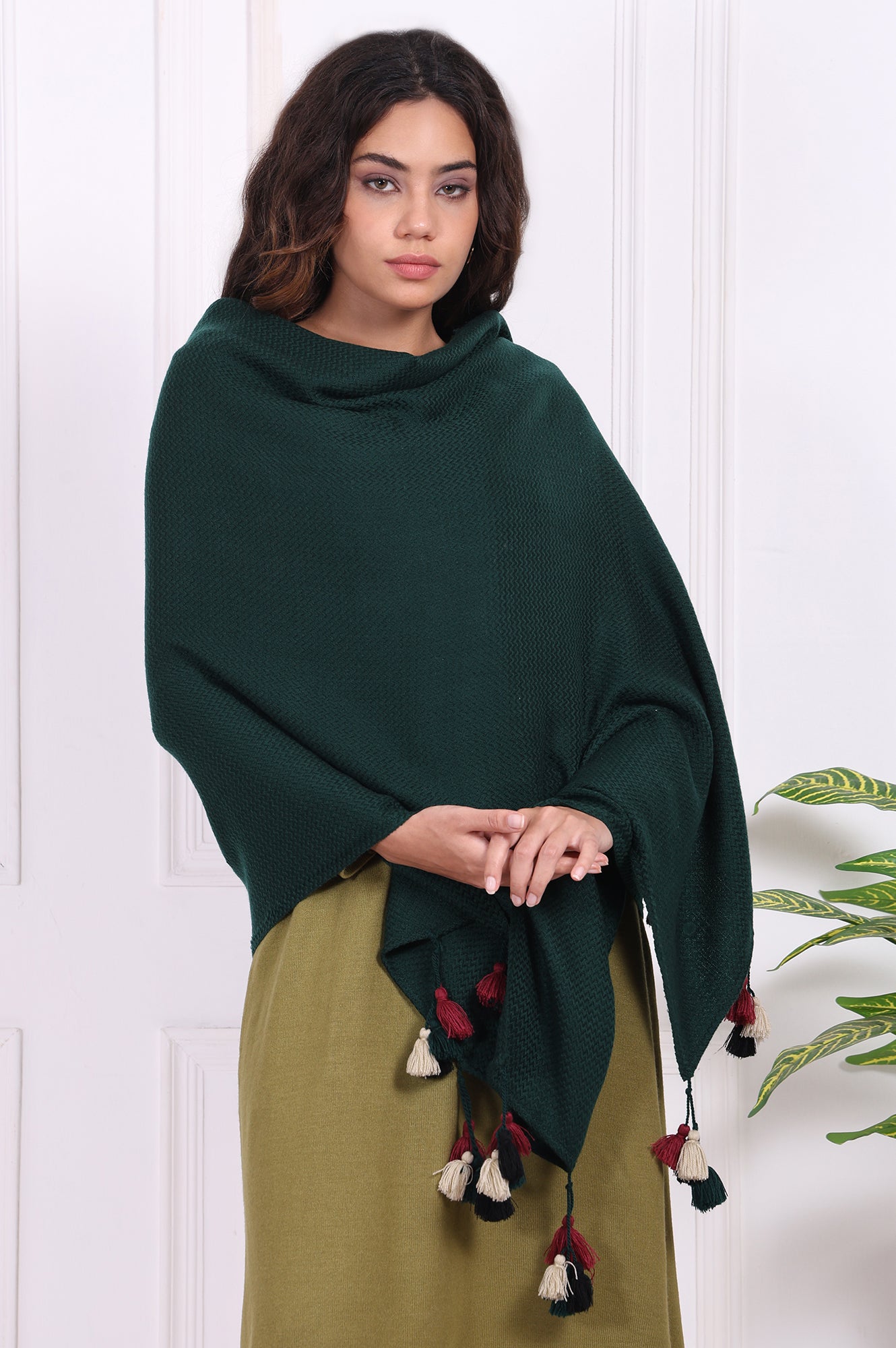 Green Textured Tasseled Acrowool Shawl