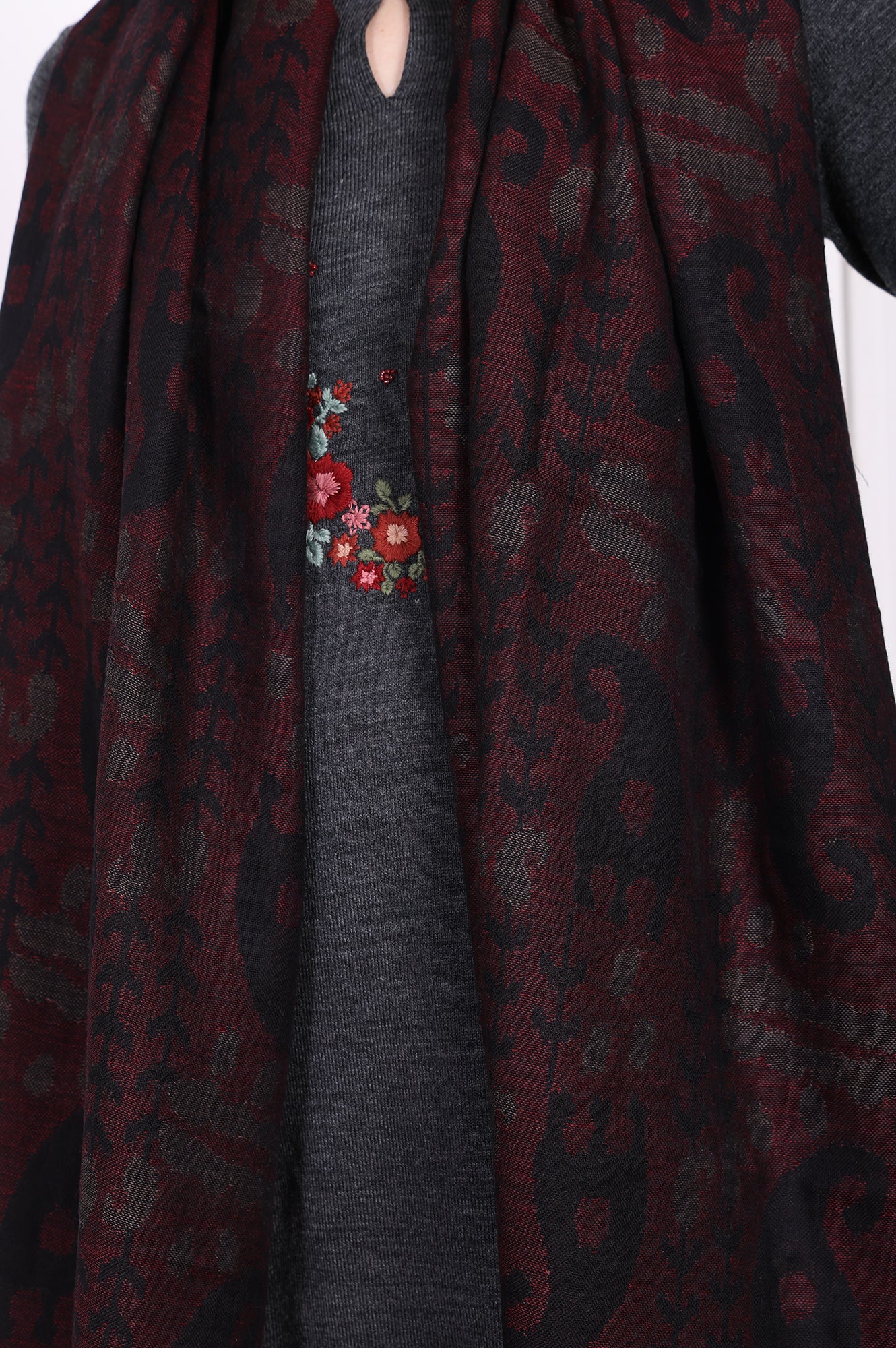 Black Ethnic Motifs Paisley Cotton Shawl