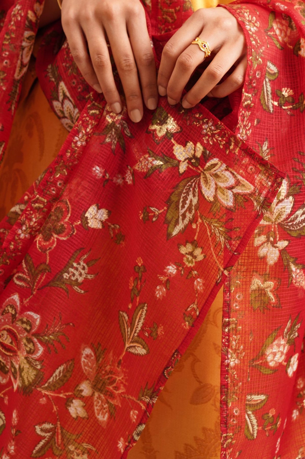 Red Floral Printed Thread Embroidered Kota Doria Dupatta