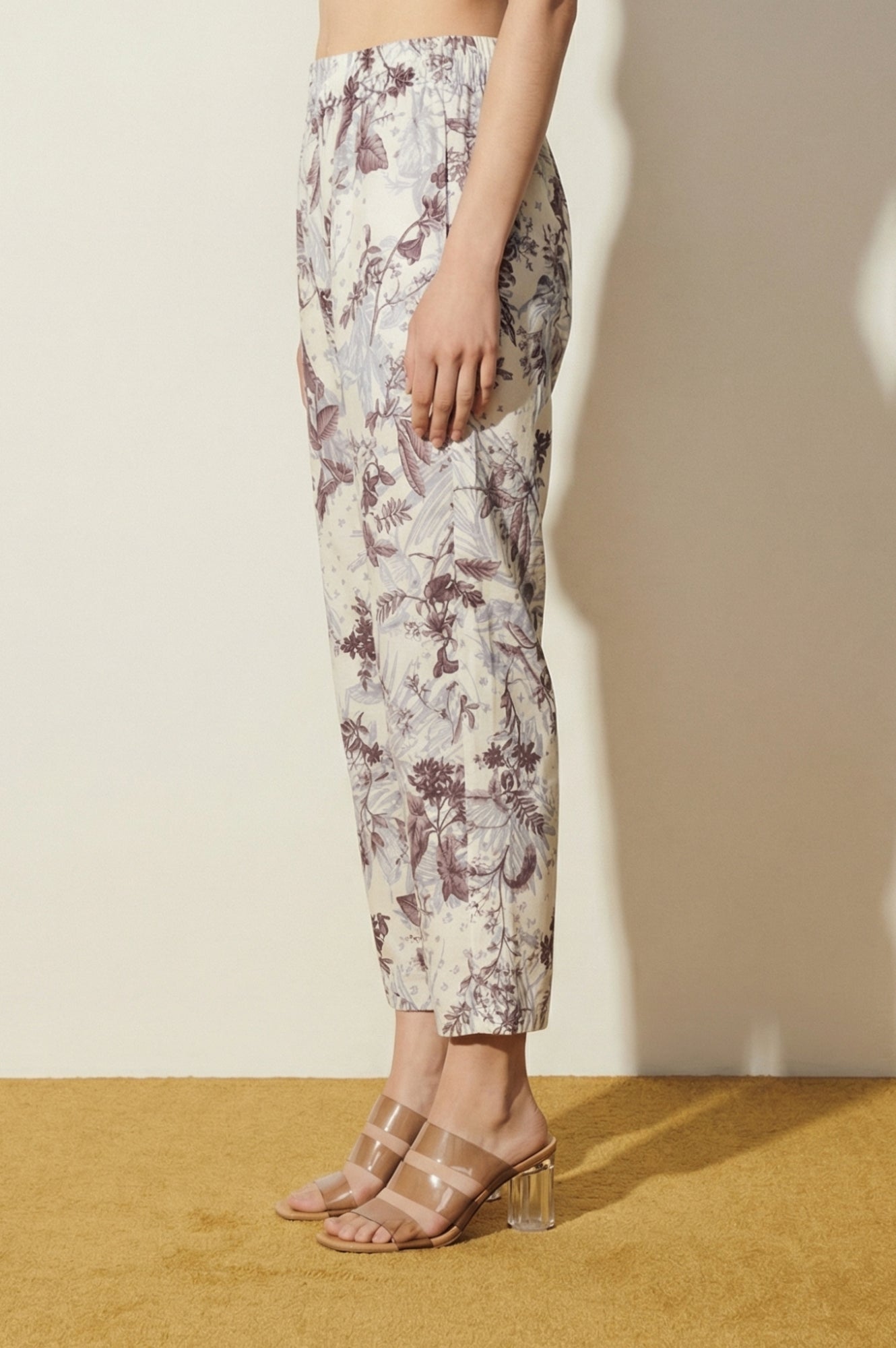Off White Floral Printed Straight Fit Ankle Length Pants