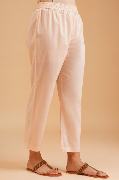Peach Solid Pure Cotton Straight Fit Ankle Length Mid Rise Pant