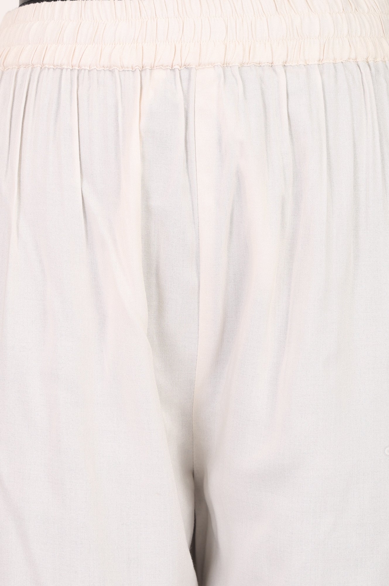 Off White Straight Fit Ankle Length Pants