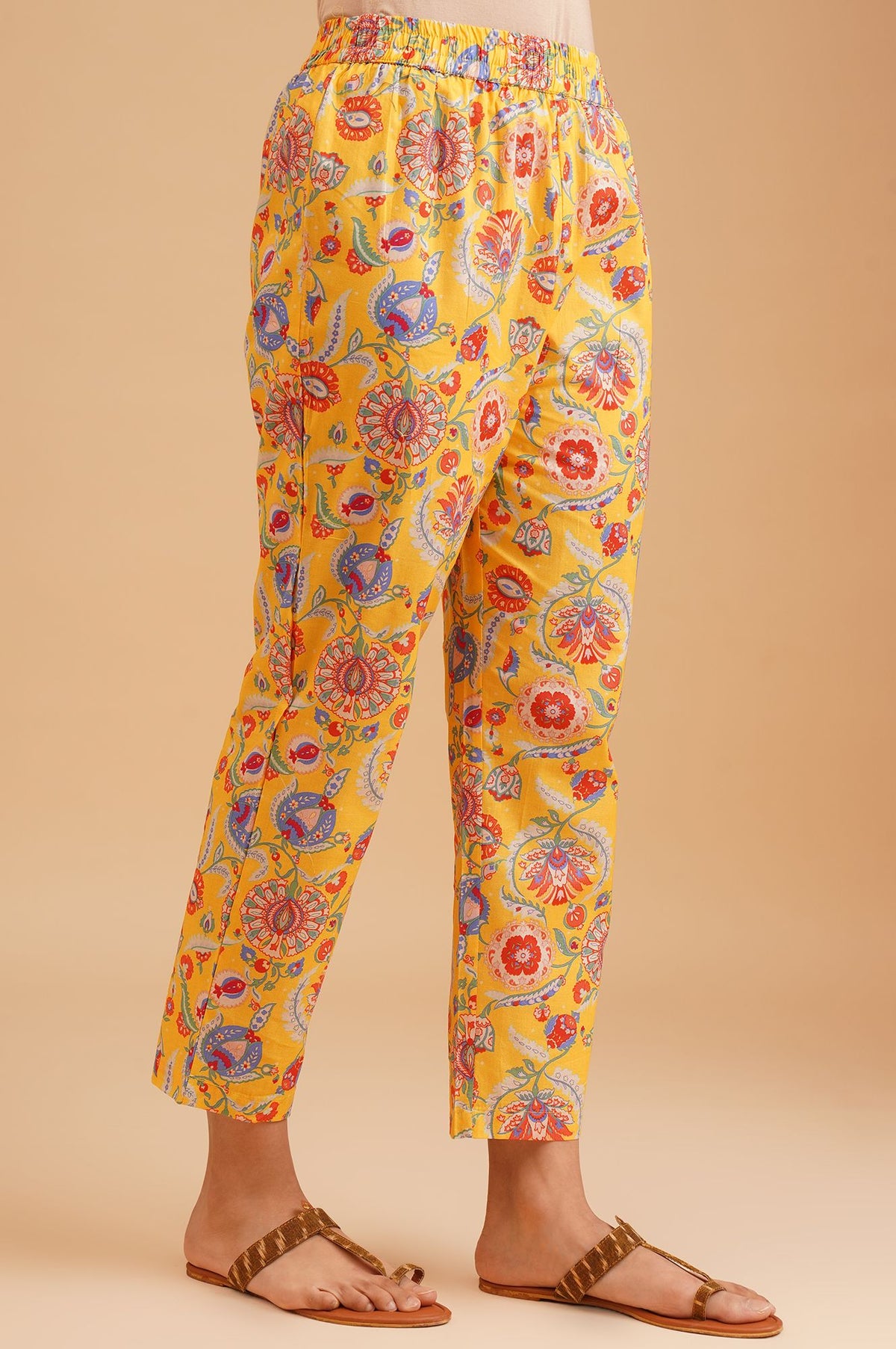 Yellow Floral Printed Pure Cotton Straight Fit Ankle Length Mid Rise Straight Pant