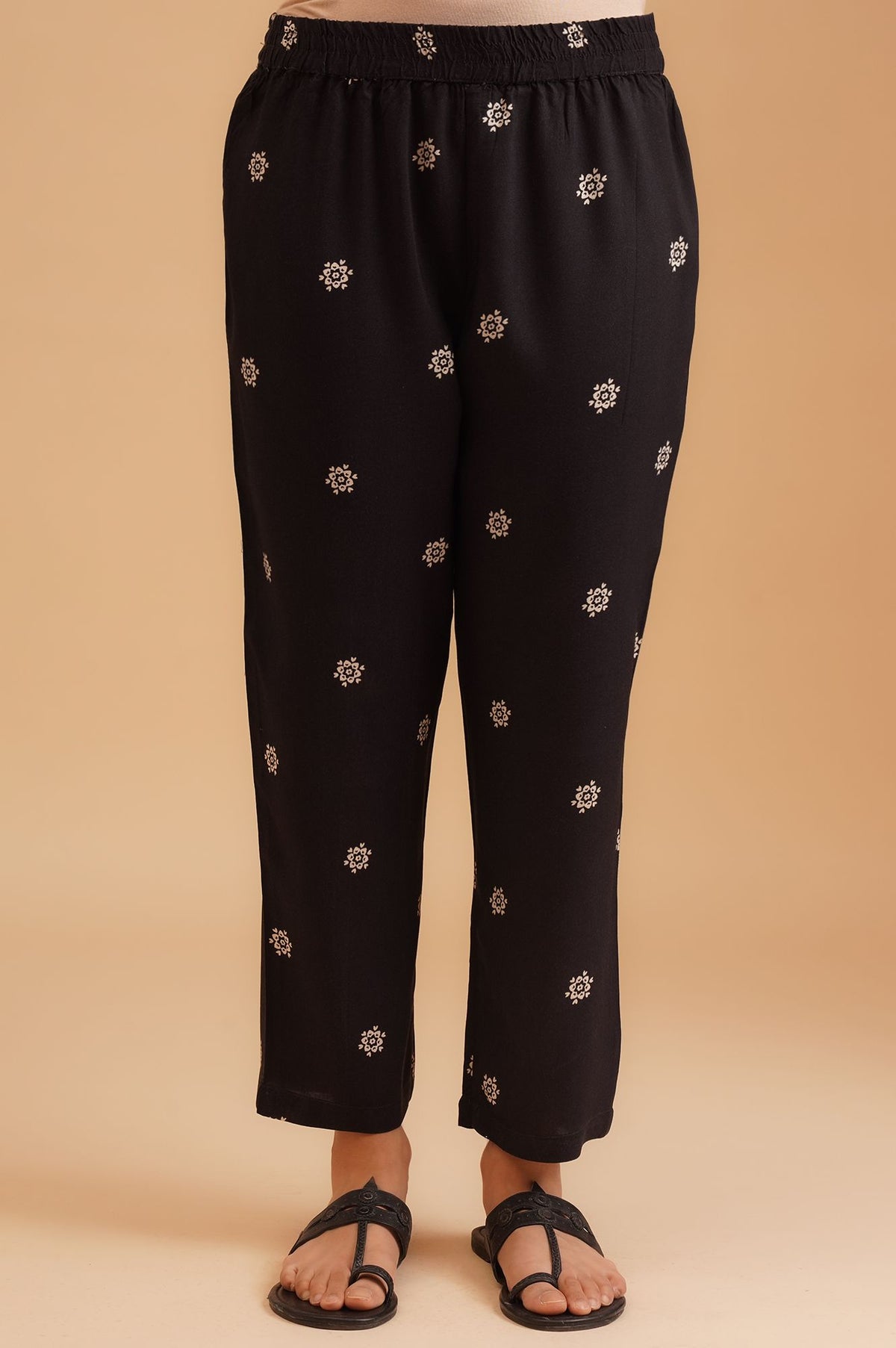 Black Floral Printed Rayon Straight Fit Ankle Length Mid Rise Pants