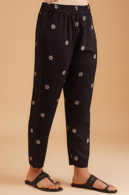 Black Floral Printed Rayon Straight Fit Ankle Length Mid Rise Pants