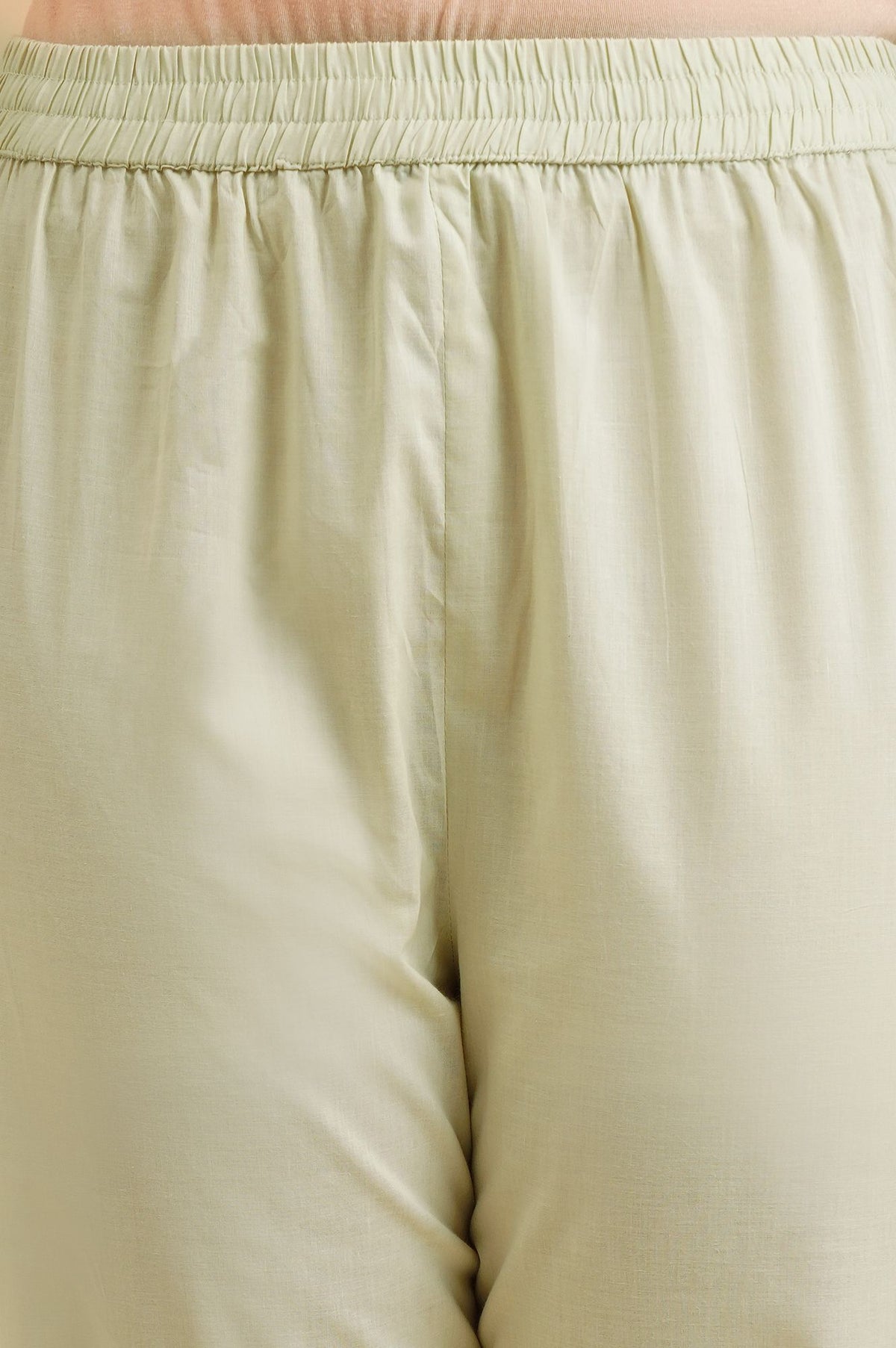 Green Solid Pure Cotton Straight Fit Ankle Length Mid Rise Straight Pant