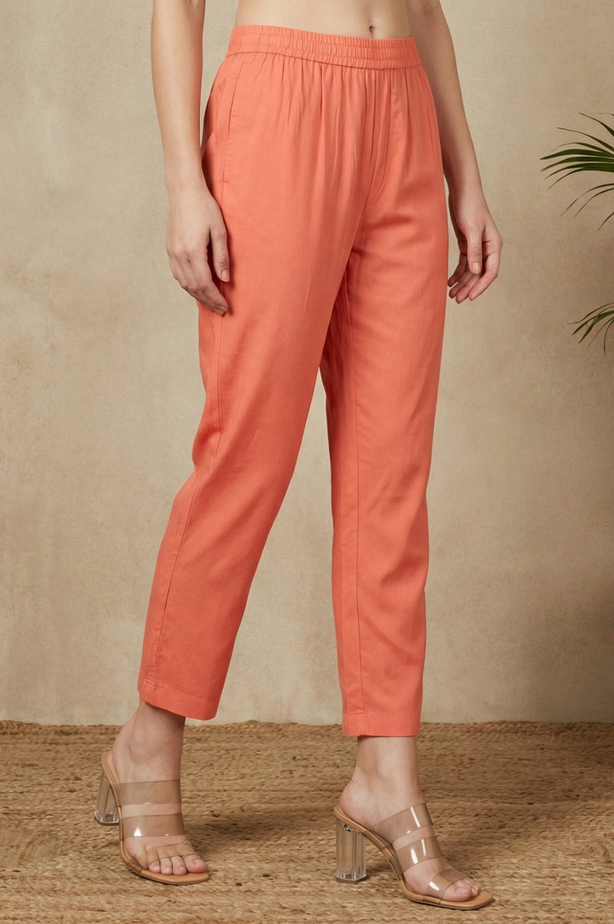 Peach Solid Pure Cotton Ankle Length Straight Pants - M