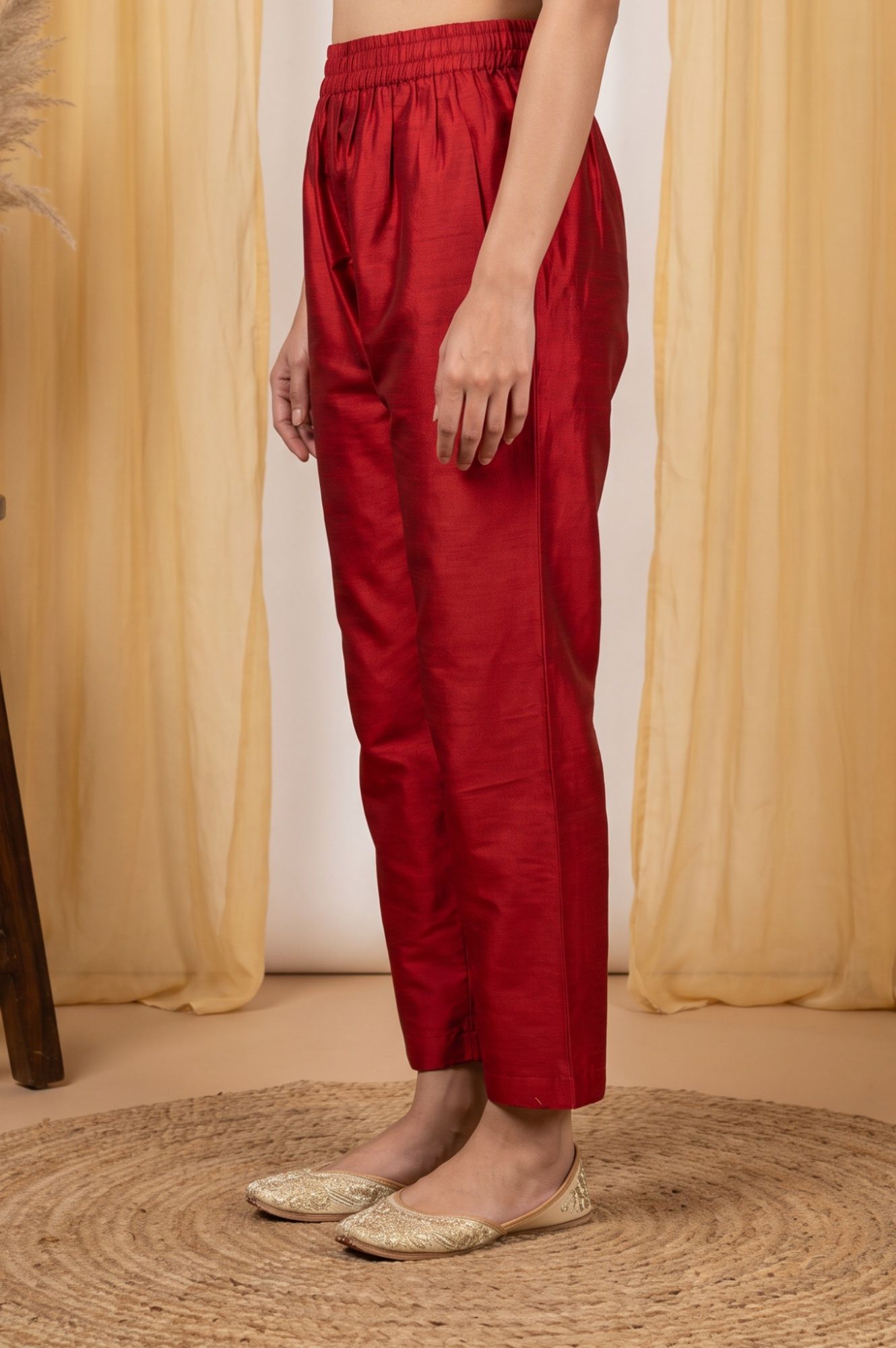 Red Solid Chanderi Straight Fit Ankle Lengt Straight Pants