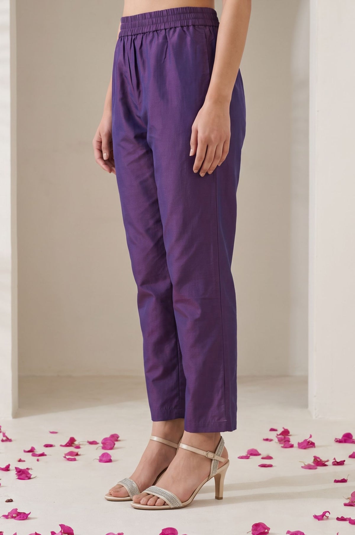 Purple Solid Ps Straight Fit Ankle Length Mid Rise Pants