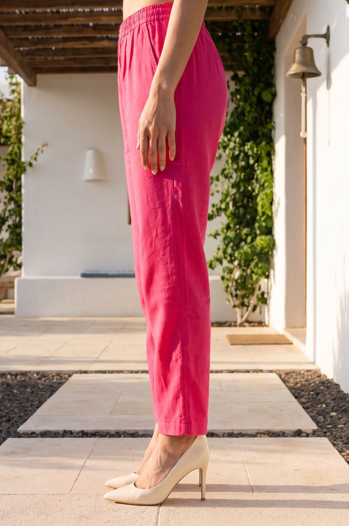 Pink Solid Straight Fit Ankle Length Pants