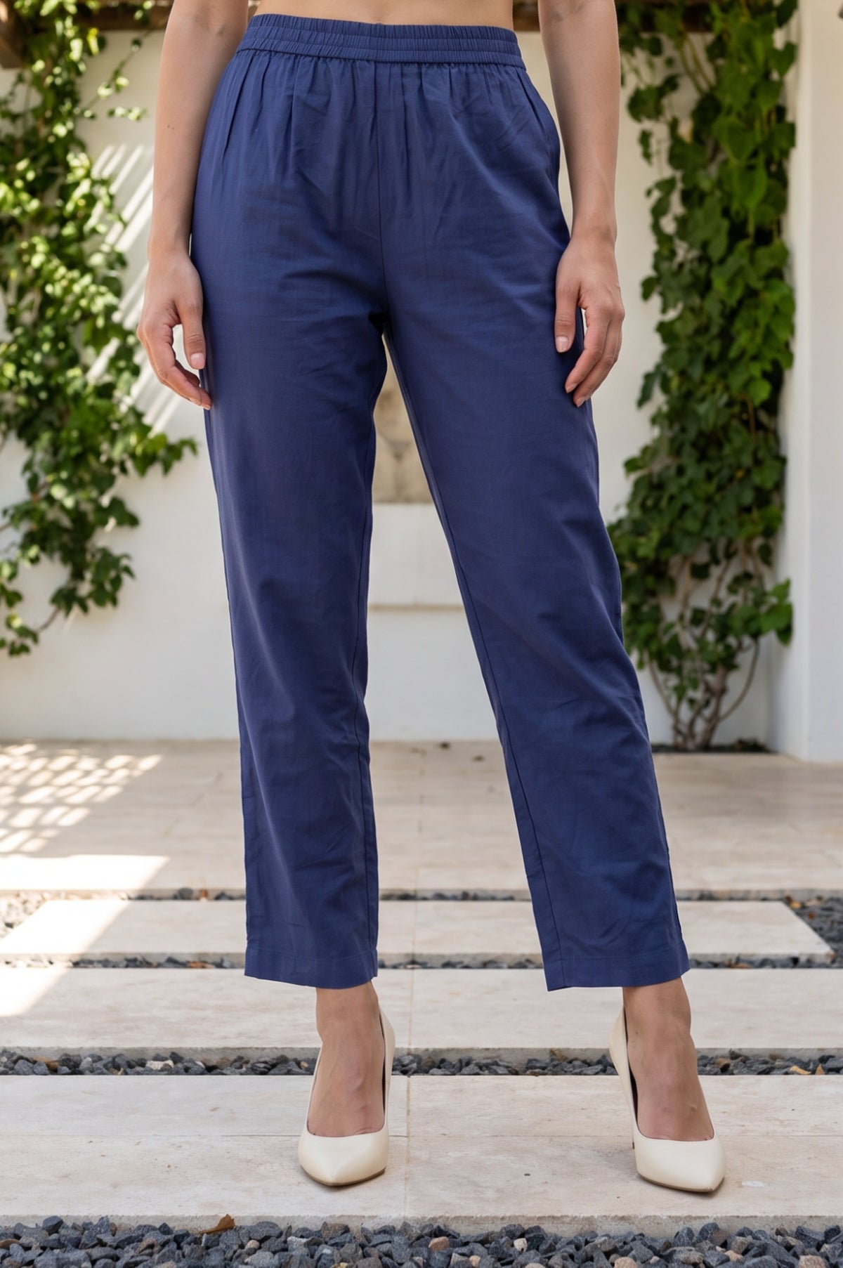 Black Buttons Solid Ps Straight Fit Calf Length Mid Rise Pants