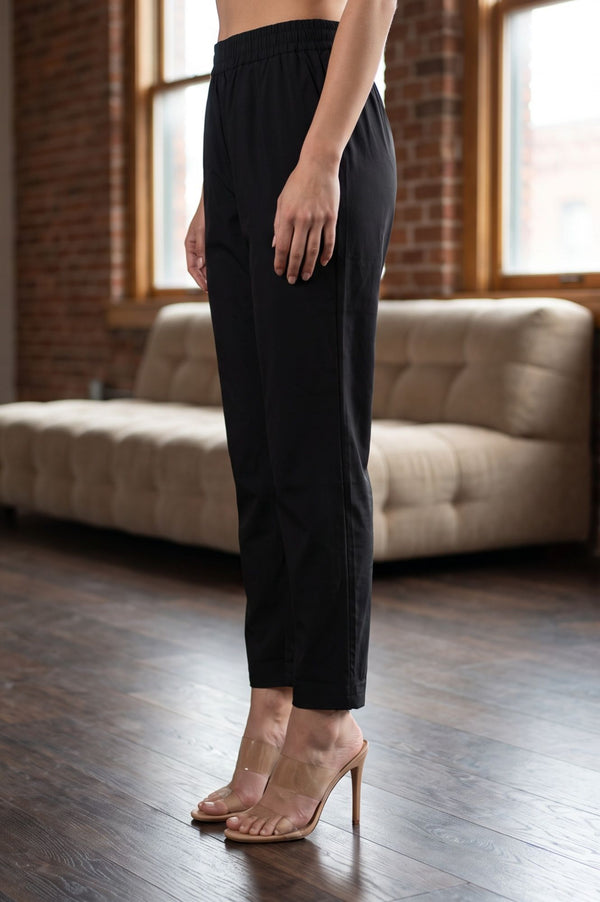 Black Solid Pure Cotton Straight Fit Ankle Length Pants