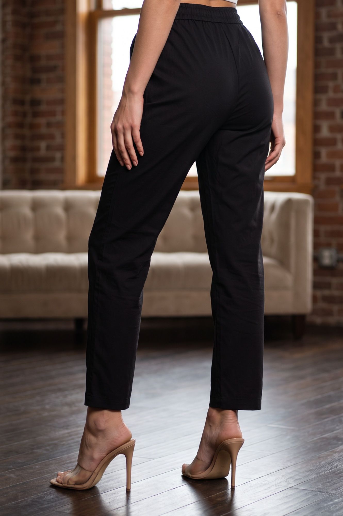 Black Solid Pure Cotton Straight Fit Ankle Length Pants