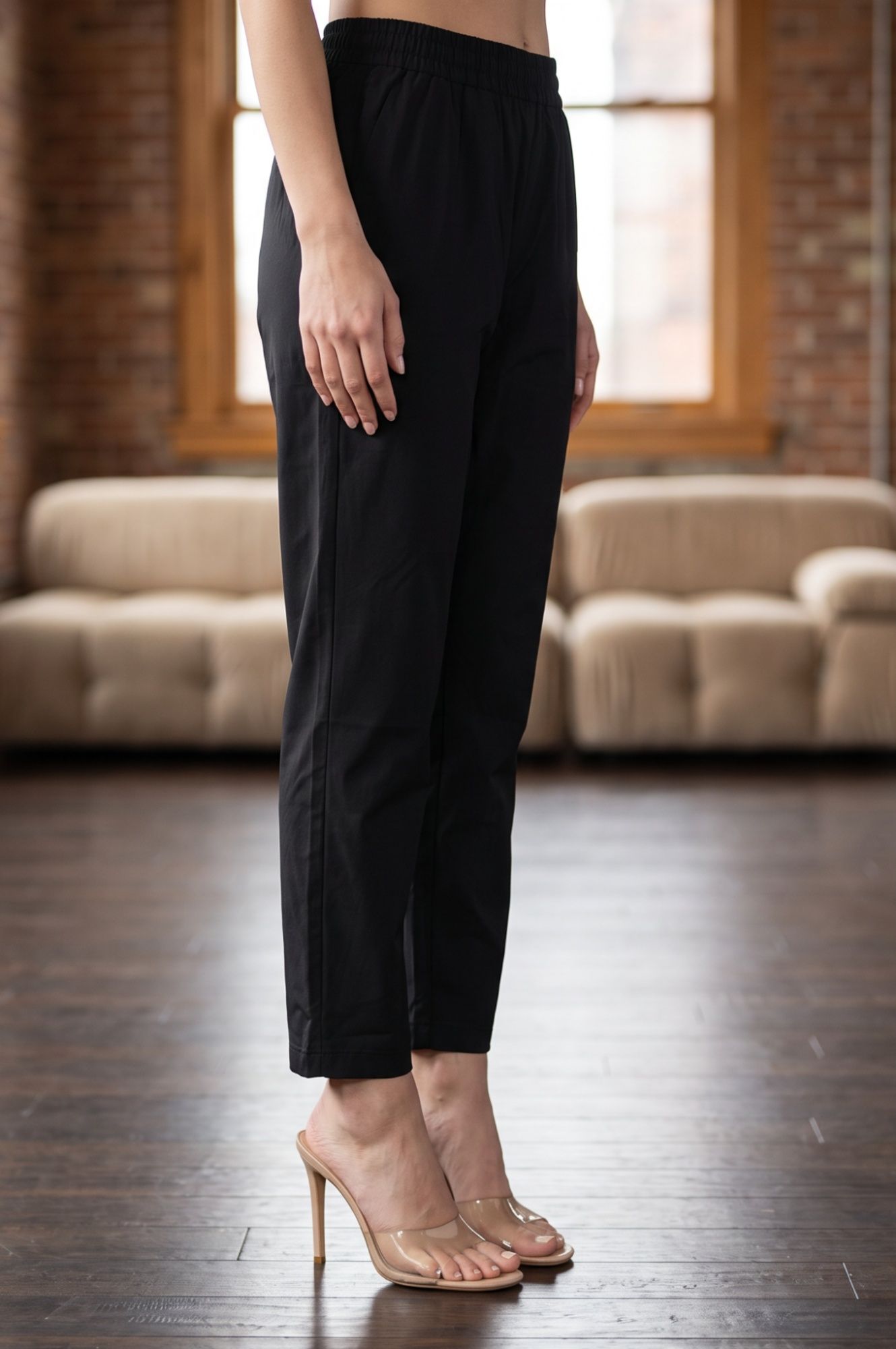 Black Solid Pure Cotton Straight Fit Ankle Length Pants