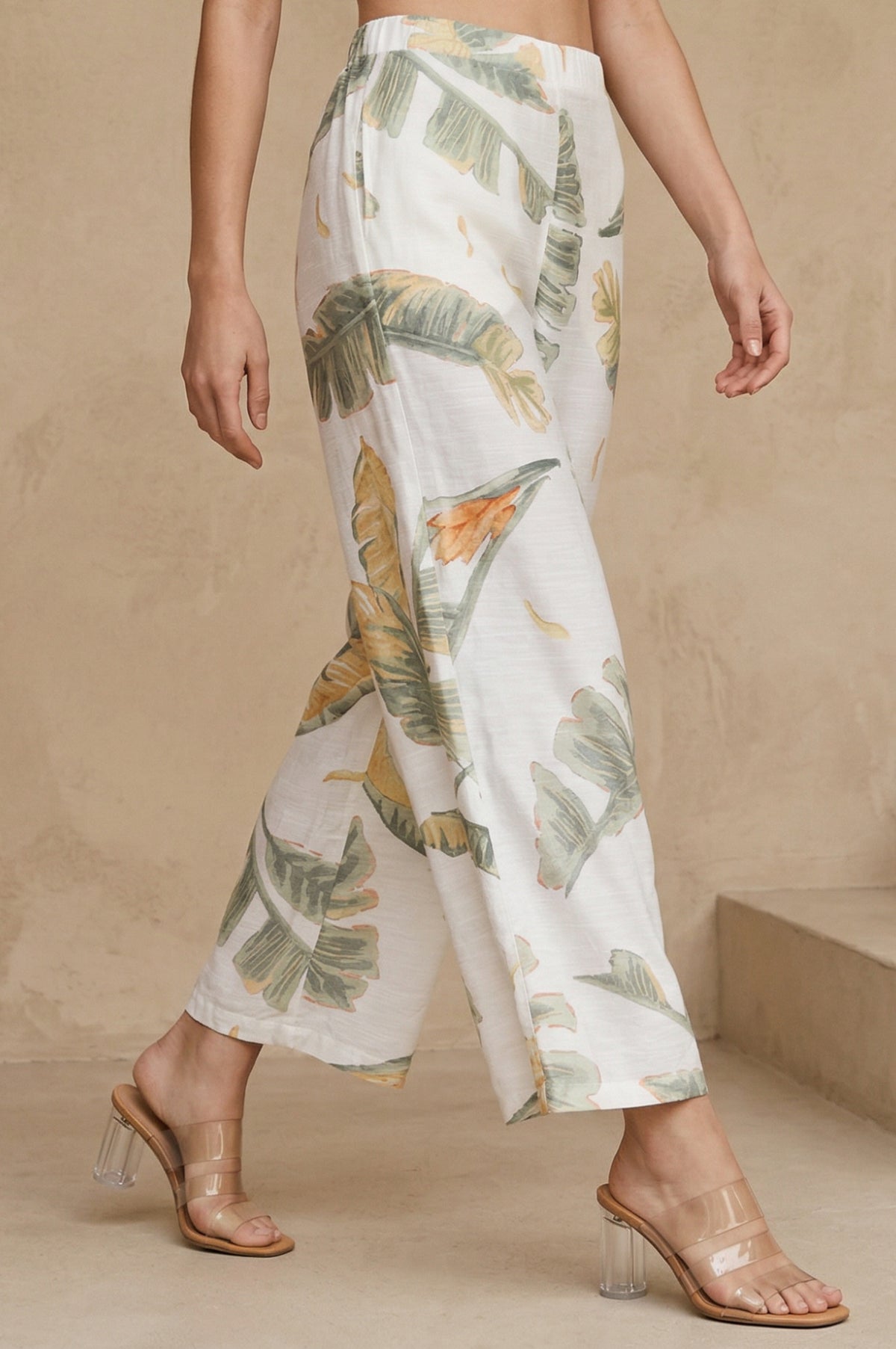 White Tropical Floral Printed Wide Leg Ankle Length Parallel Pants - XS