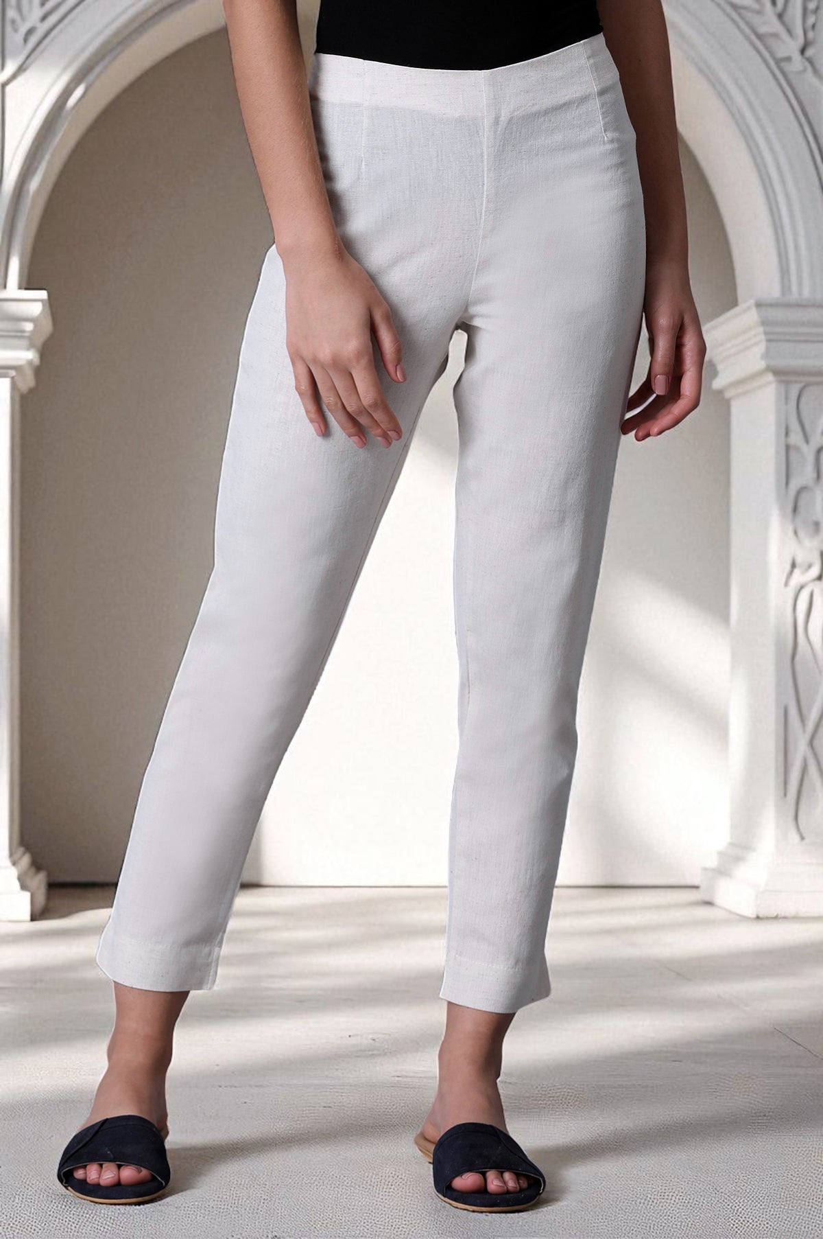 White Solid Mid-Rise Cotton Flax Slim Pants - XS