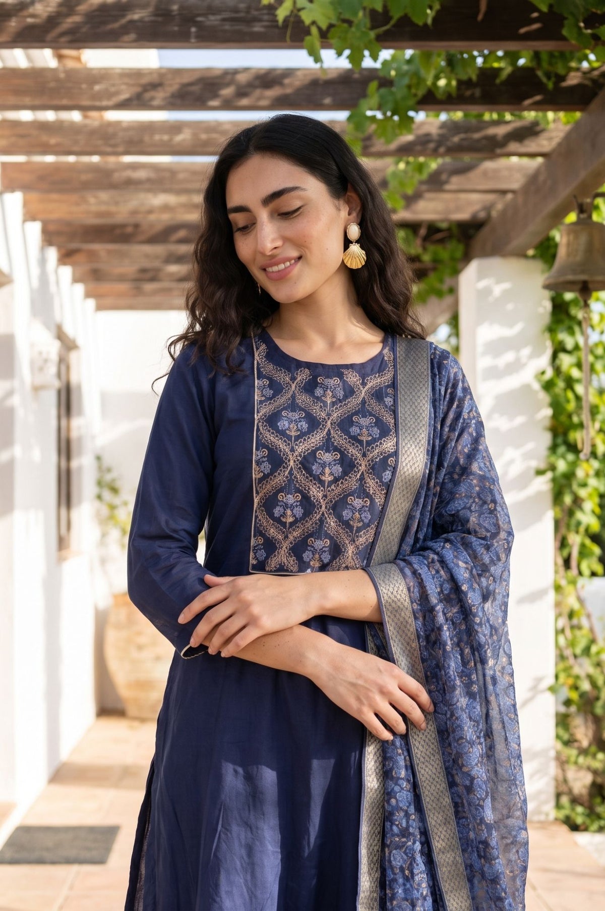 Navy Blue Zari Floral Printed Dupatta