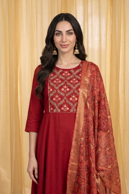 Maroon Zari Paisley Printed Dupatta