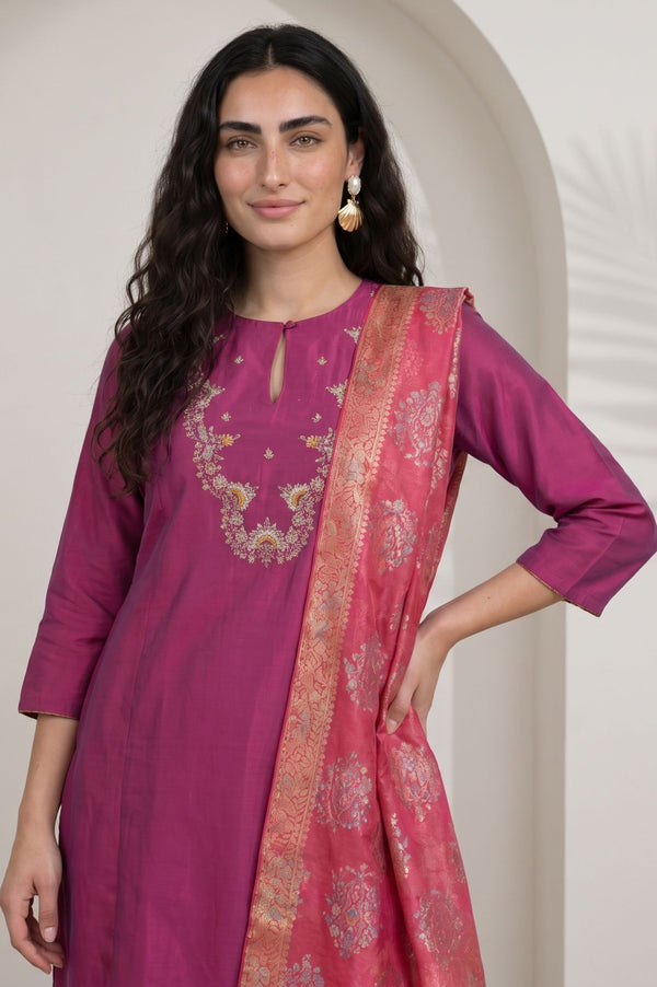 Pink Floral Printed Zari Jacquard Dupatta