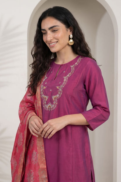 Pink Floral Printed Zari Jacquard Dupatta