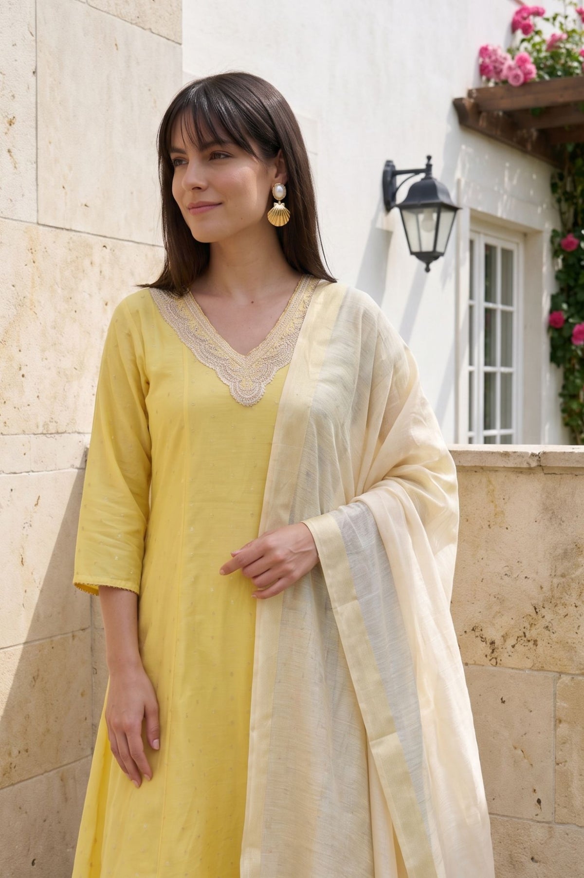 Cream Textured Yarn Dyed Shimmer Metallic Dupatta