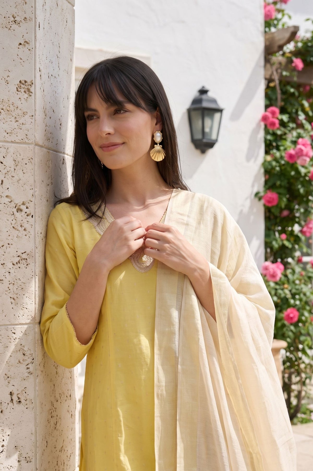 Cream Textured Yarn Dyed Shimmer Metallic Dupatta