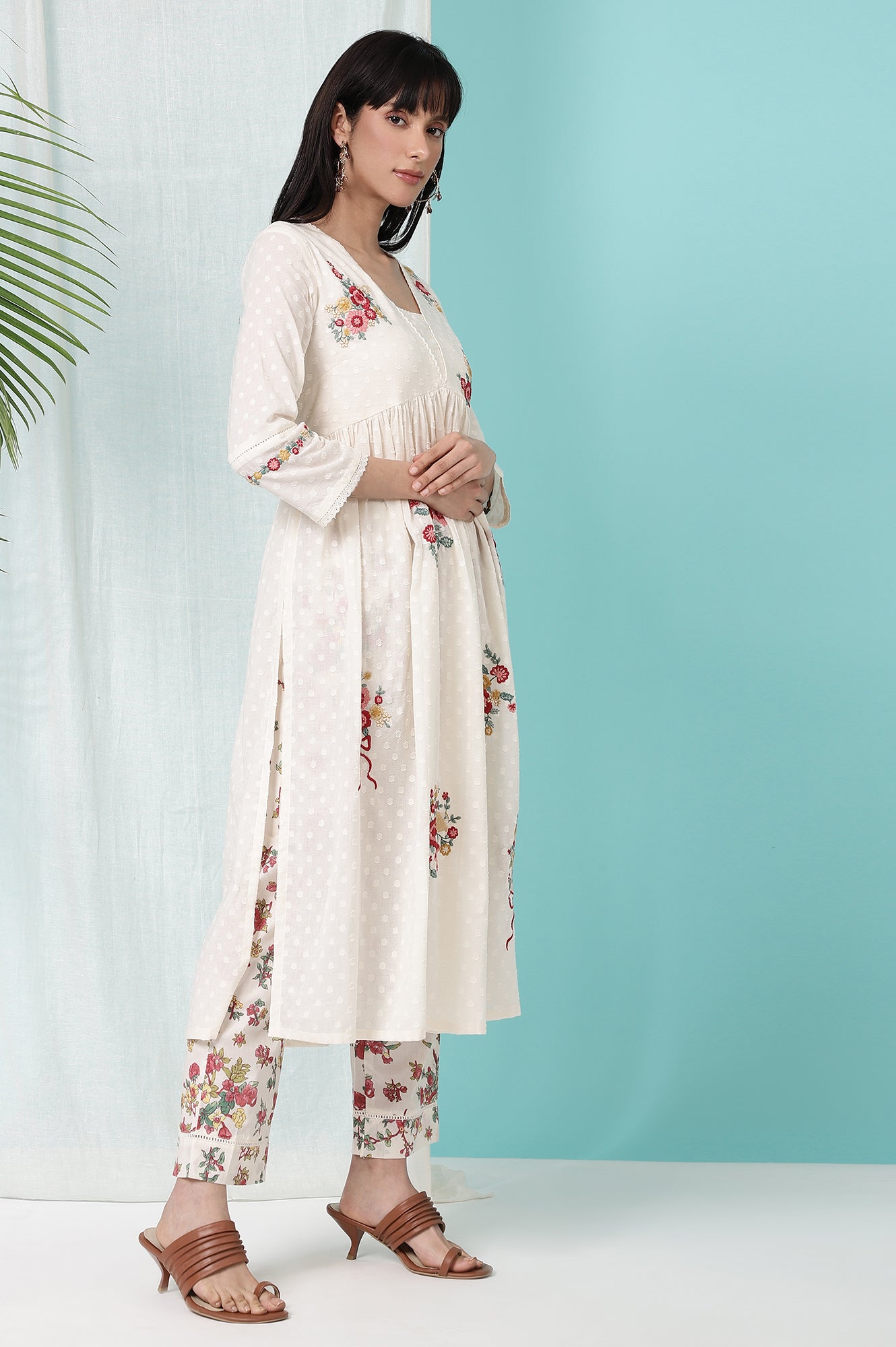 White Floral Printed Textured Cotton Kurta, Pants and Dupatta Set