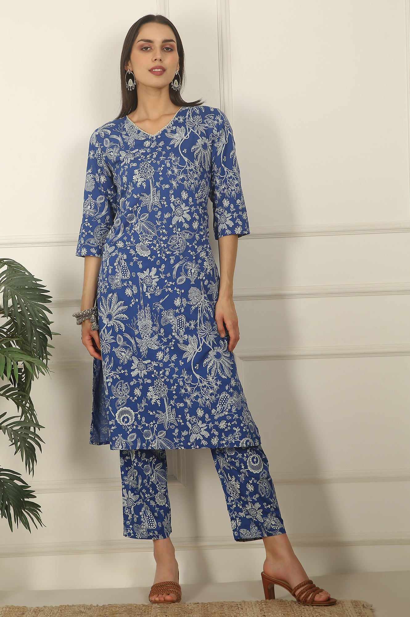 Blue Floral Printed Modal Straight Kurta and Pants Co-ord Set