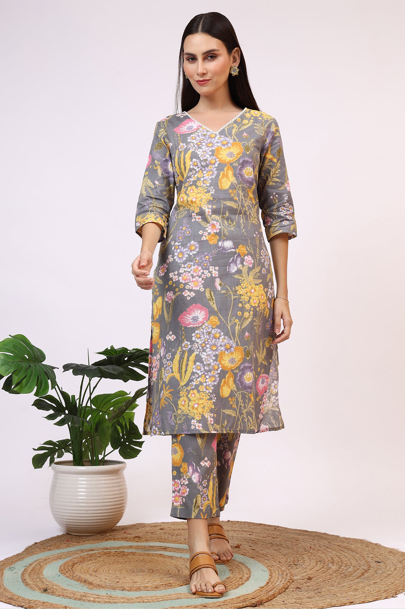 Grey Floral Printed Pure Cotton Straight Kurta and Pants Co-ord Set