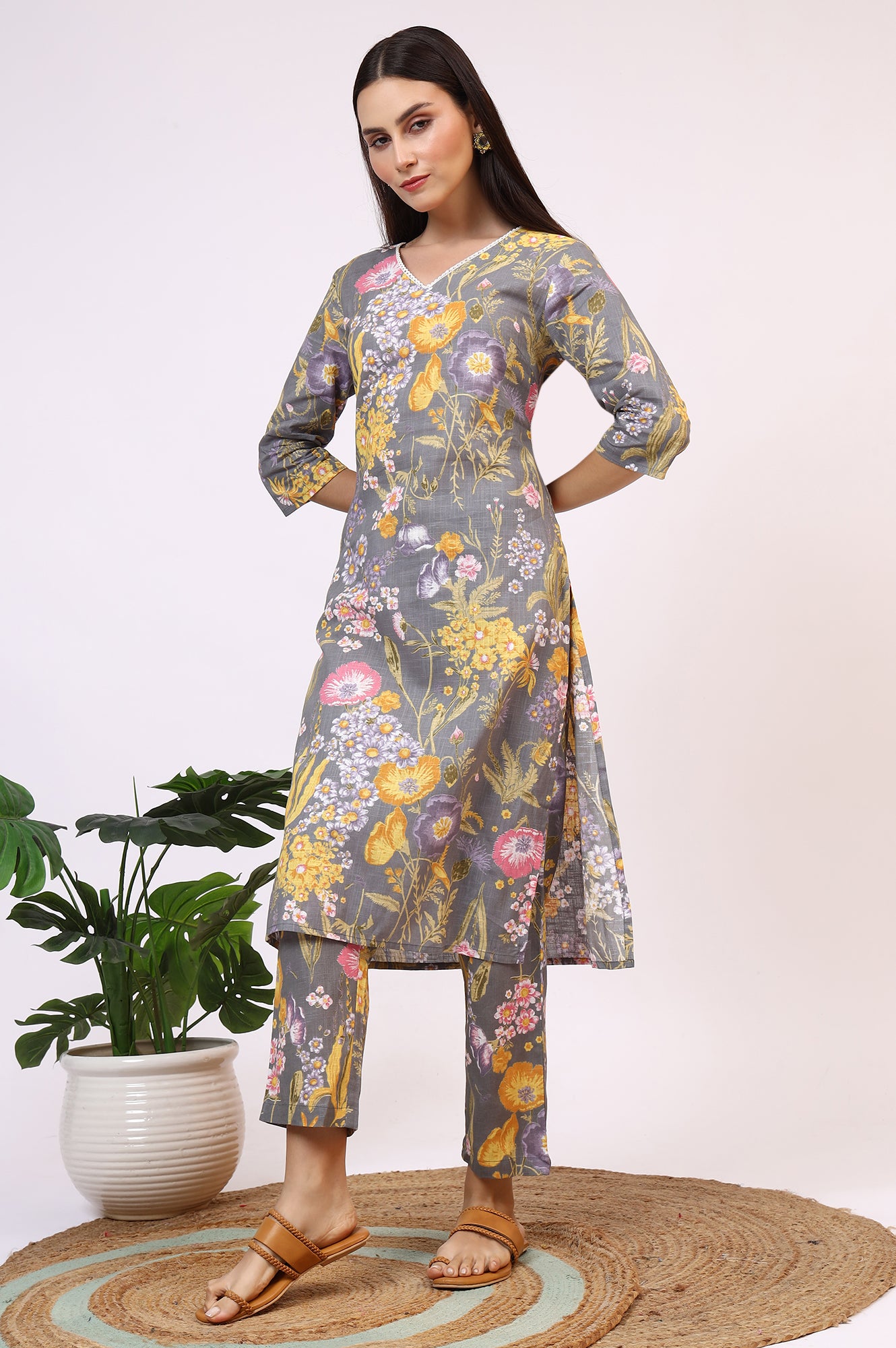 Grey Floral Printed Pure Cotton Straight Kurta and Pants Co-ord Set
