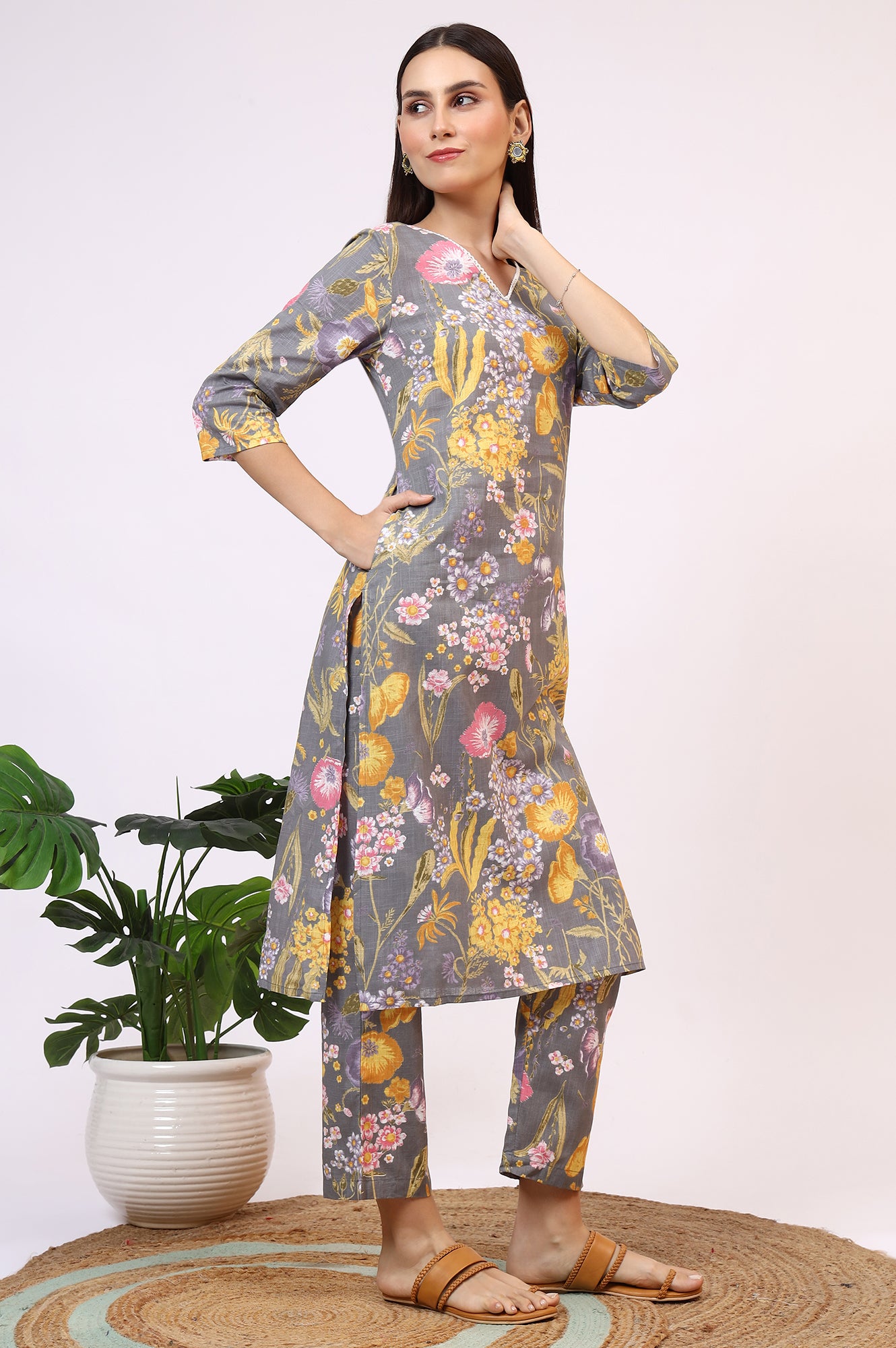 Grey Floral Printed Pure Cotton Straight Kurta and Pants Co-ord Set