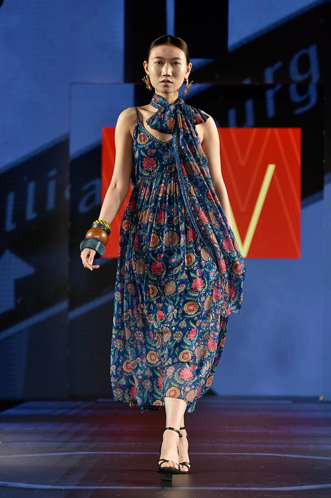Blue Floral Printed Chiffon Spaghetti Kurta, Pants and Dupatta Set - M