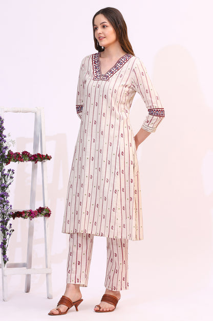 Off-White Paisley Printed Pure Cotton Straight Kurta, Pants and Dupatta Set