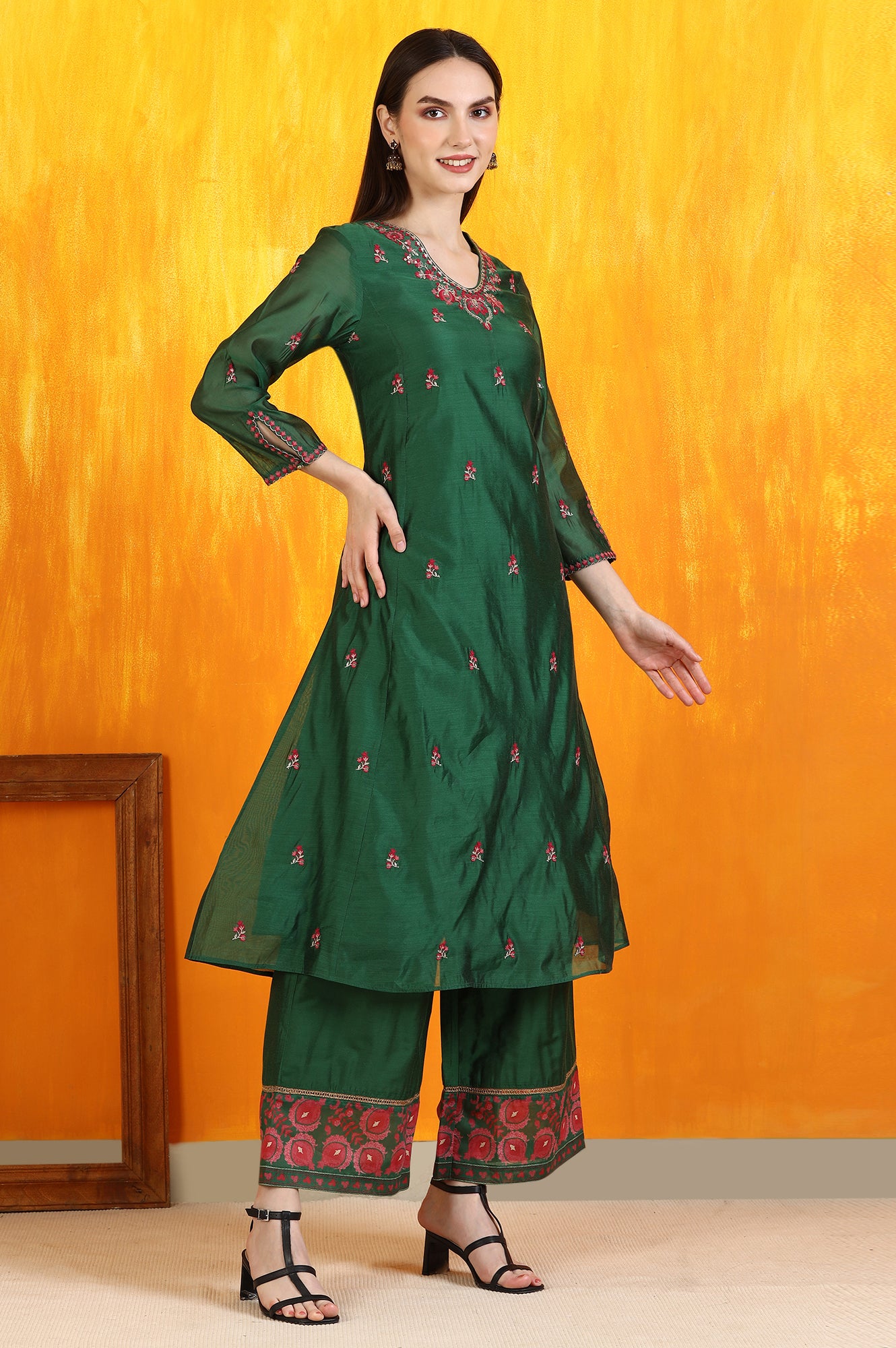 Emerald Green Embroidered Panelled Kurta, Flared Pants and Dupatta Set