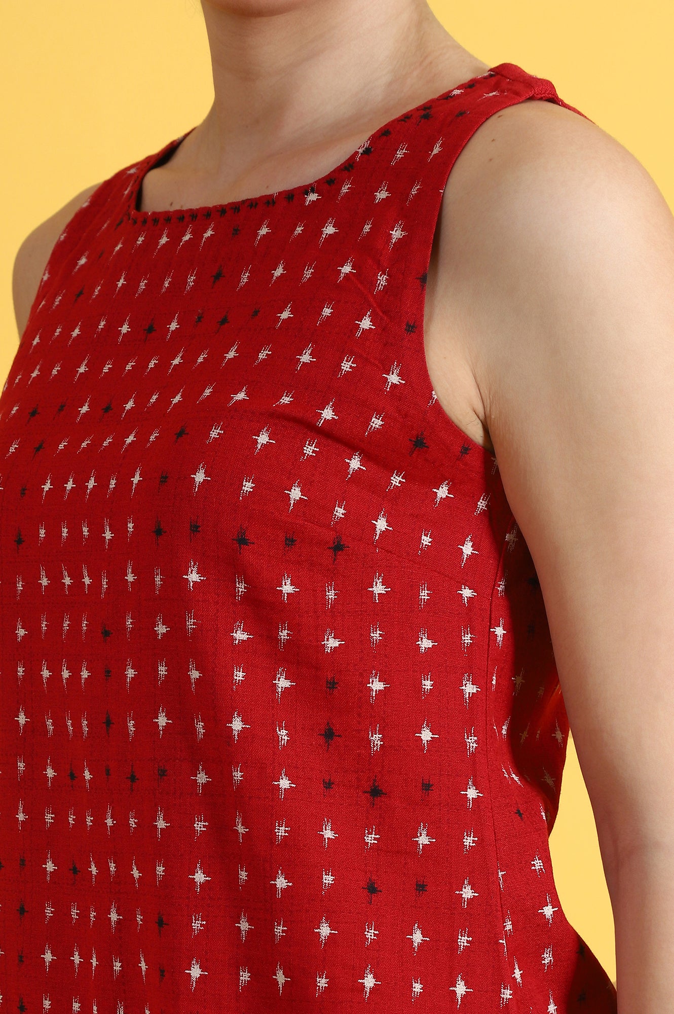 Red Abstract Printed Cotton Flax Sleeveless Straight Kurta and Pants Co-ord Set