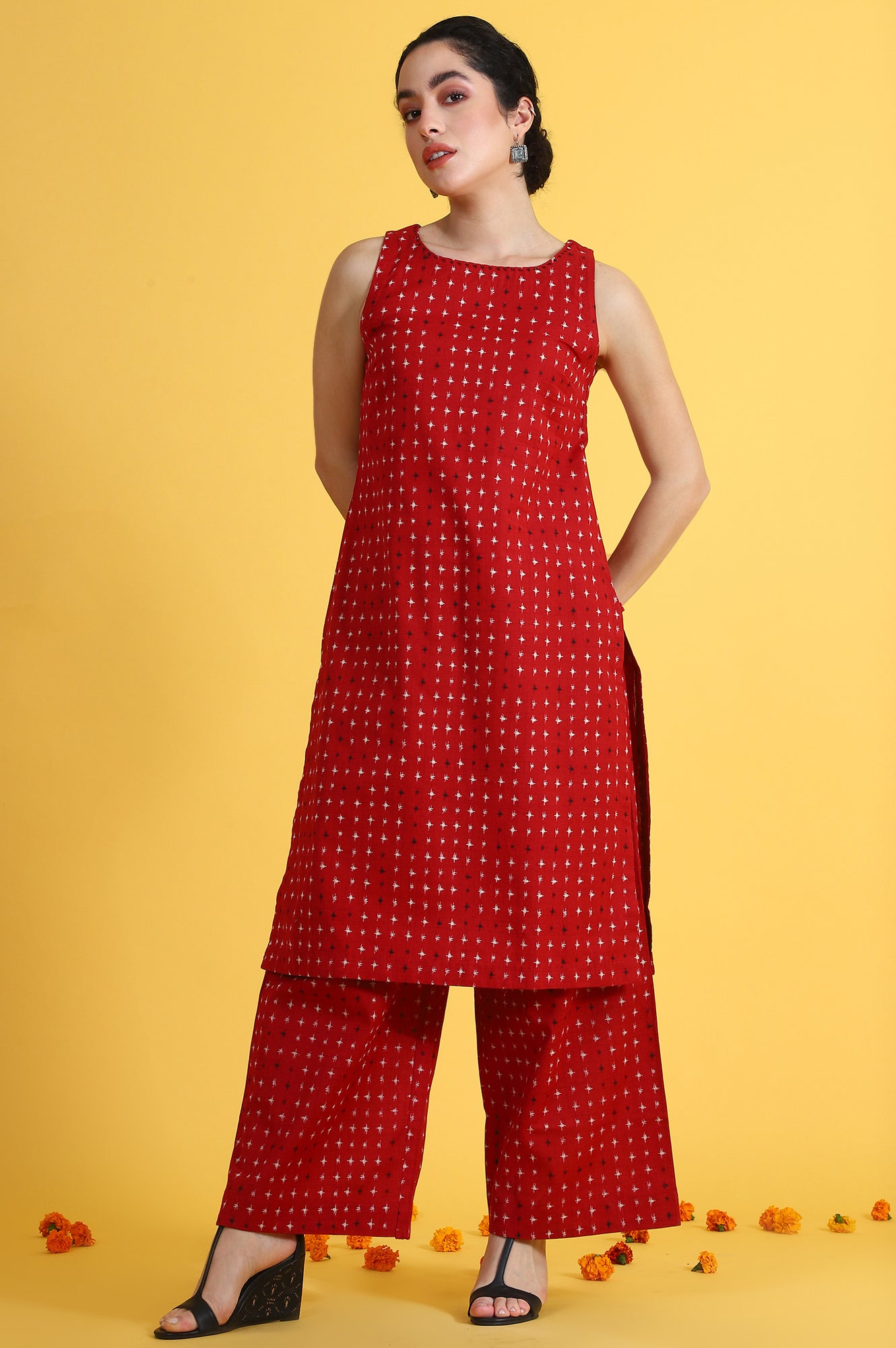 Red Abstract Printed Cotton Flax Sleeveless Straight Kurta and Pants Co-ord Set