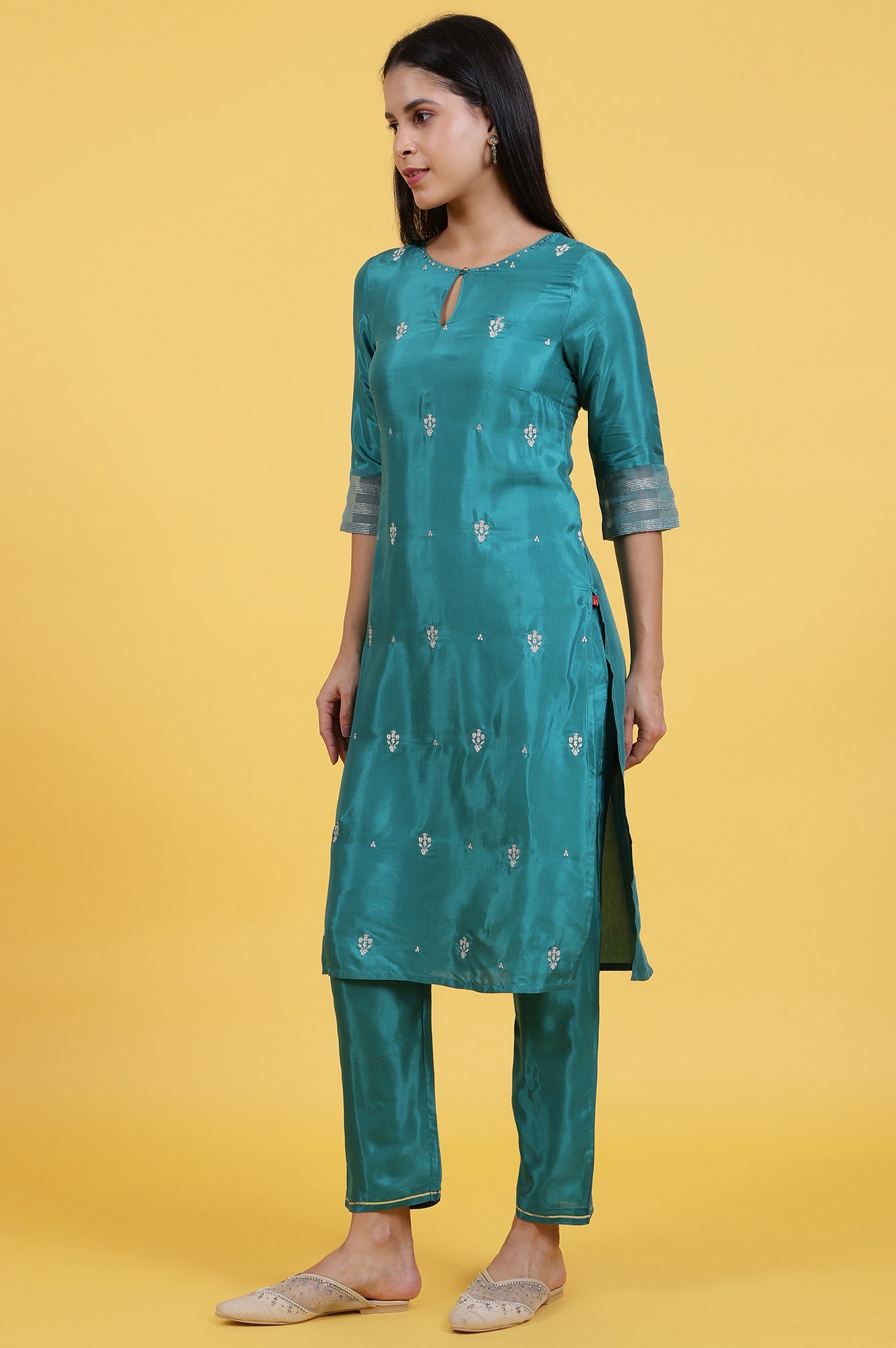 Green Embroidered Rayon Straight Kurta and Straight Pants Set