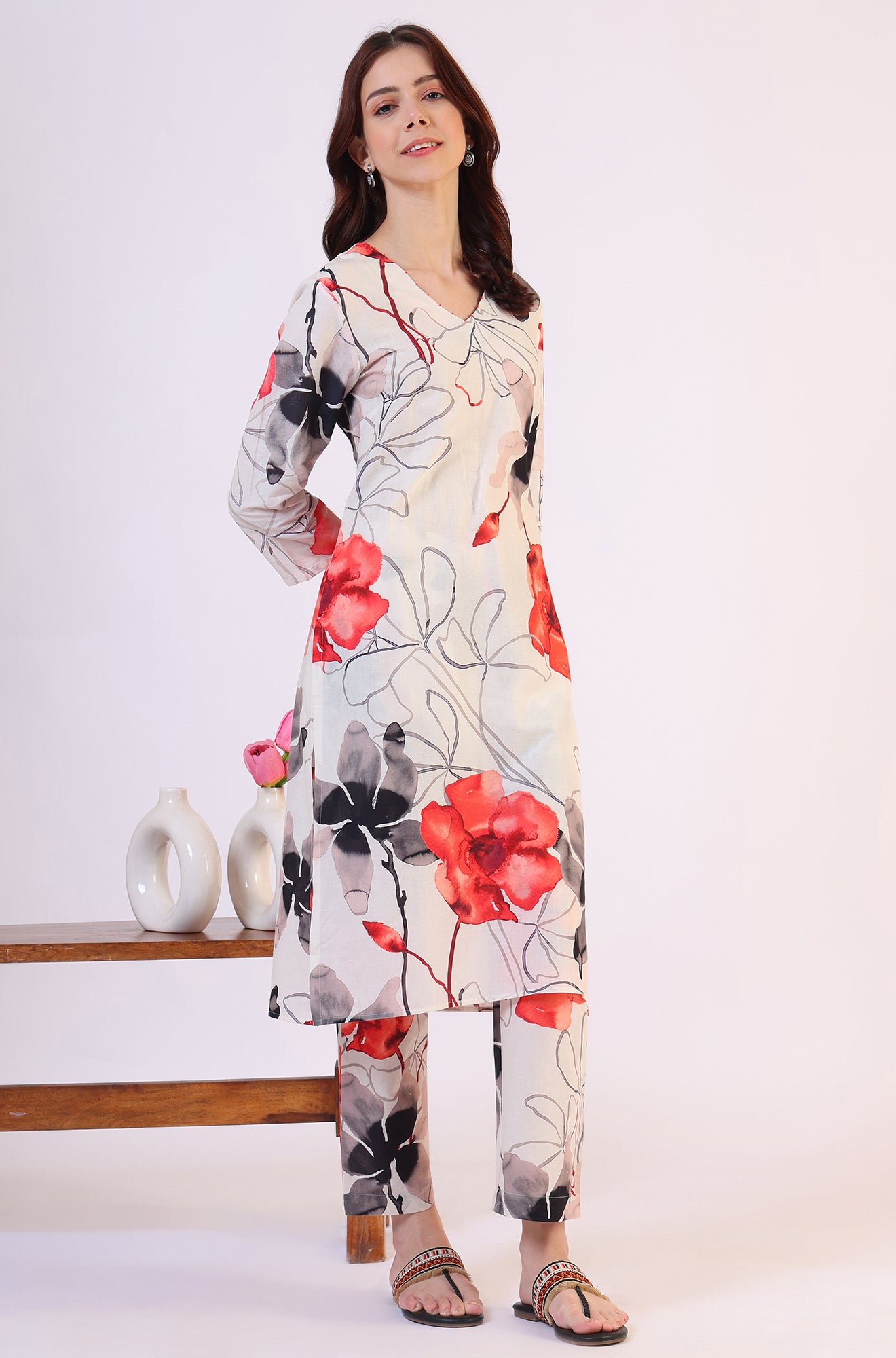 White Bold Floral Printed Pure Cotton Straight Kurta and Pants Co-ord Set