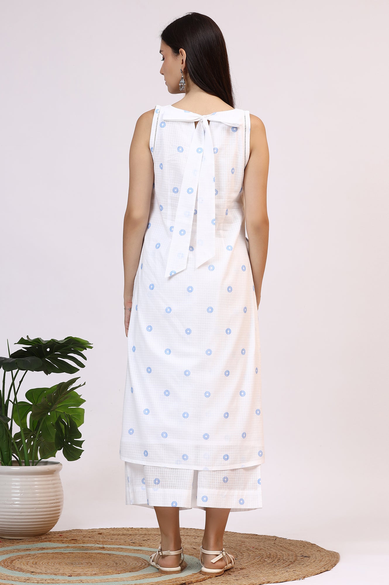 White Checker Embroidered Straight Kurta and Flared Pants Co-ord Set