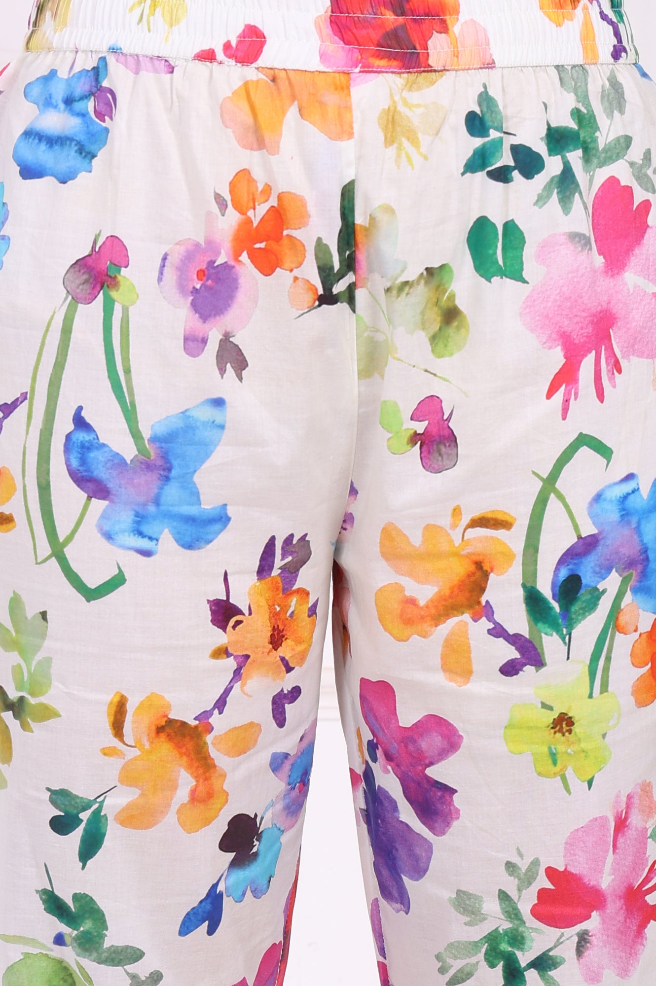 White Floral Printed Pure Cotton Straight Kurta and Straight Pants Set