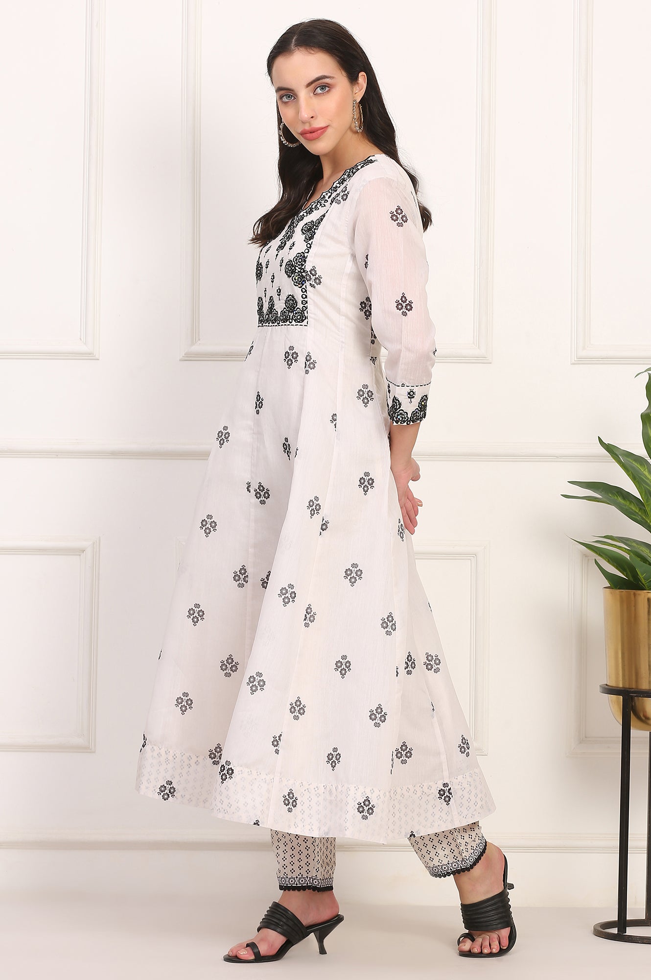 White Floral Printed Embellished Chanderi Flared Kurta, Pant and Dupatta Set