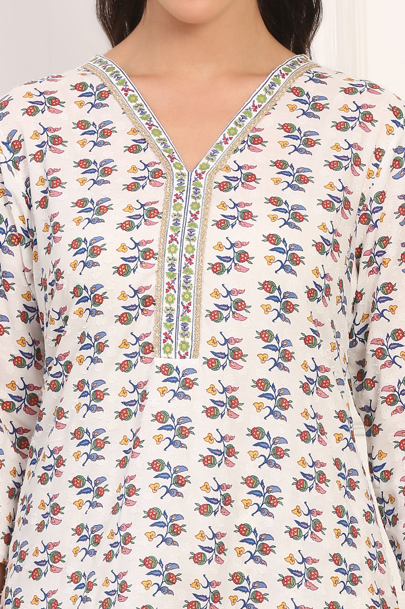 White Floral Printed Straight Pure Cotton Kurta and Straight Pant Co-ord Set