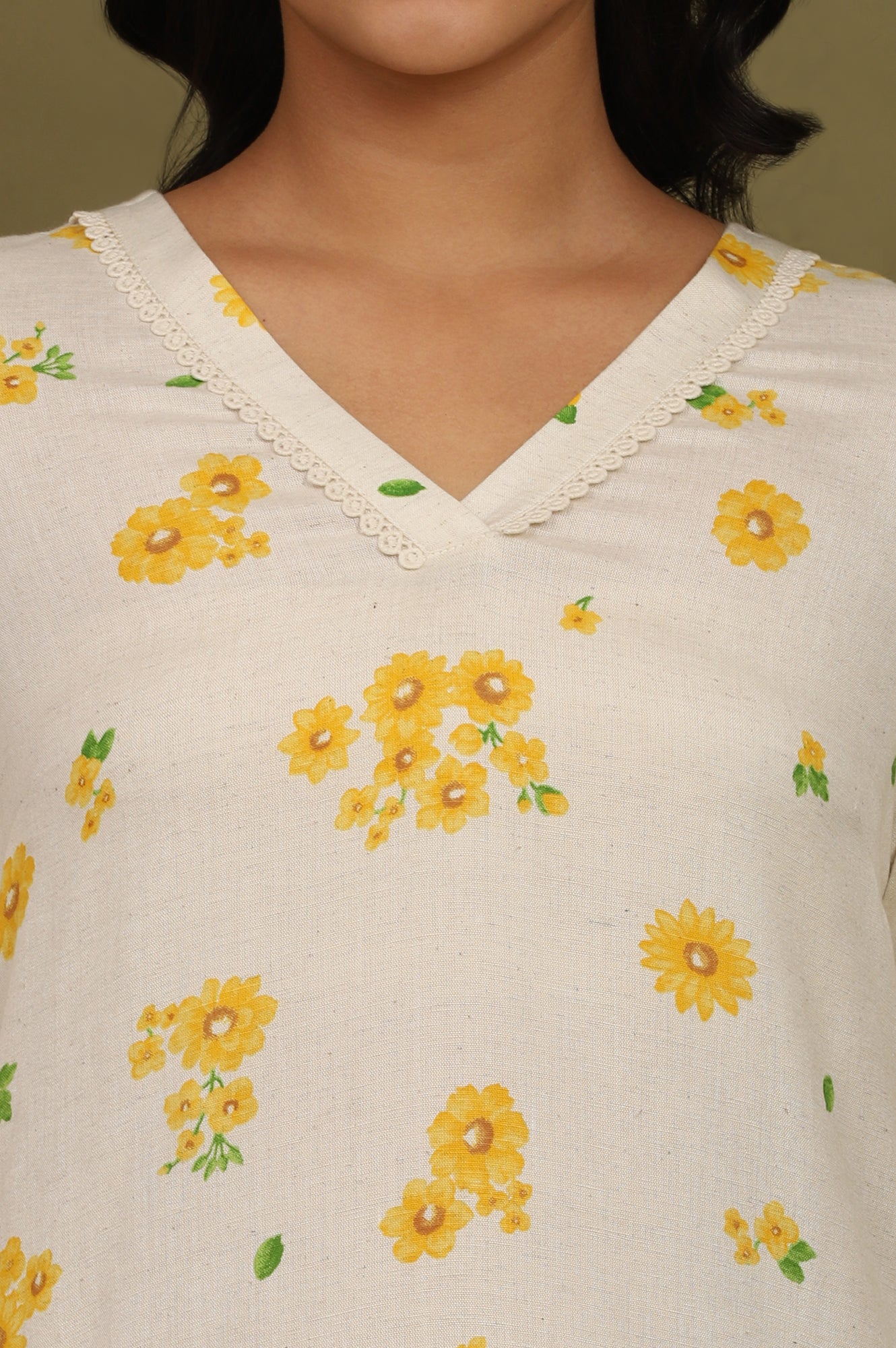 Off-White Floral Printed Rayon Flax Straight Kurta and Pants Co-ord Set